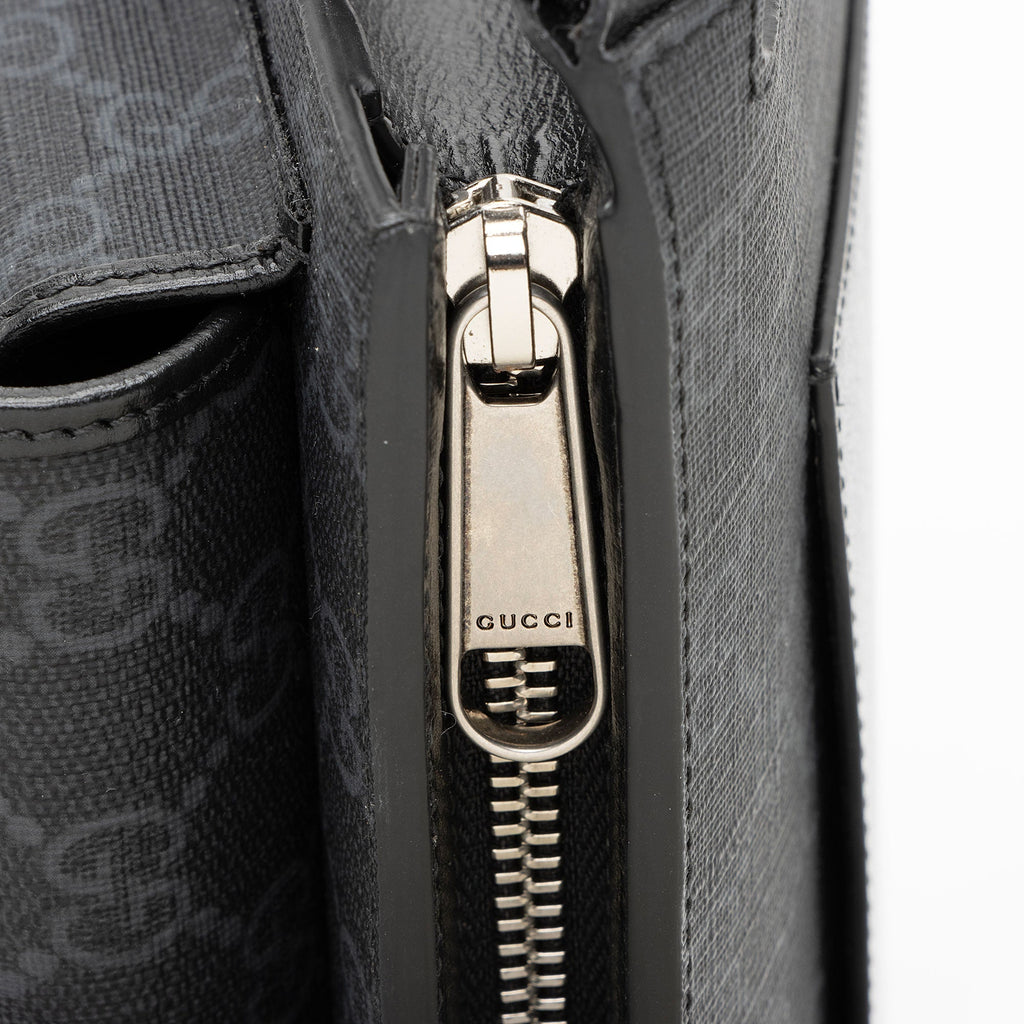 Gucci GG Supreme Flap Pocket Belt Bag