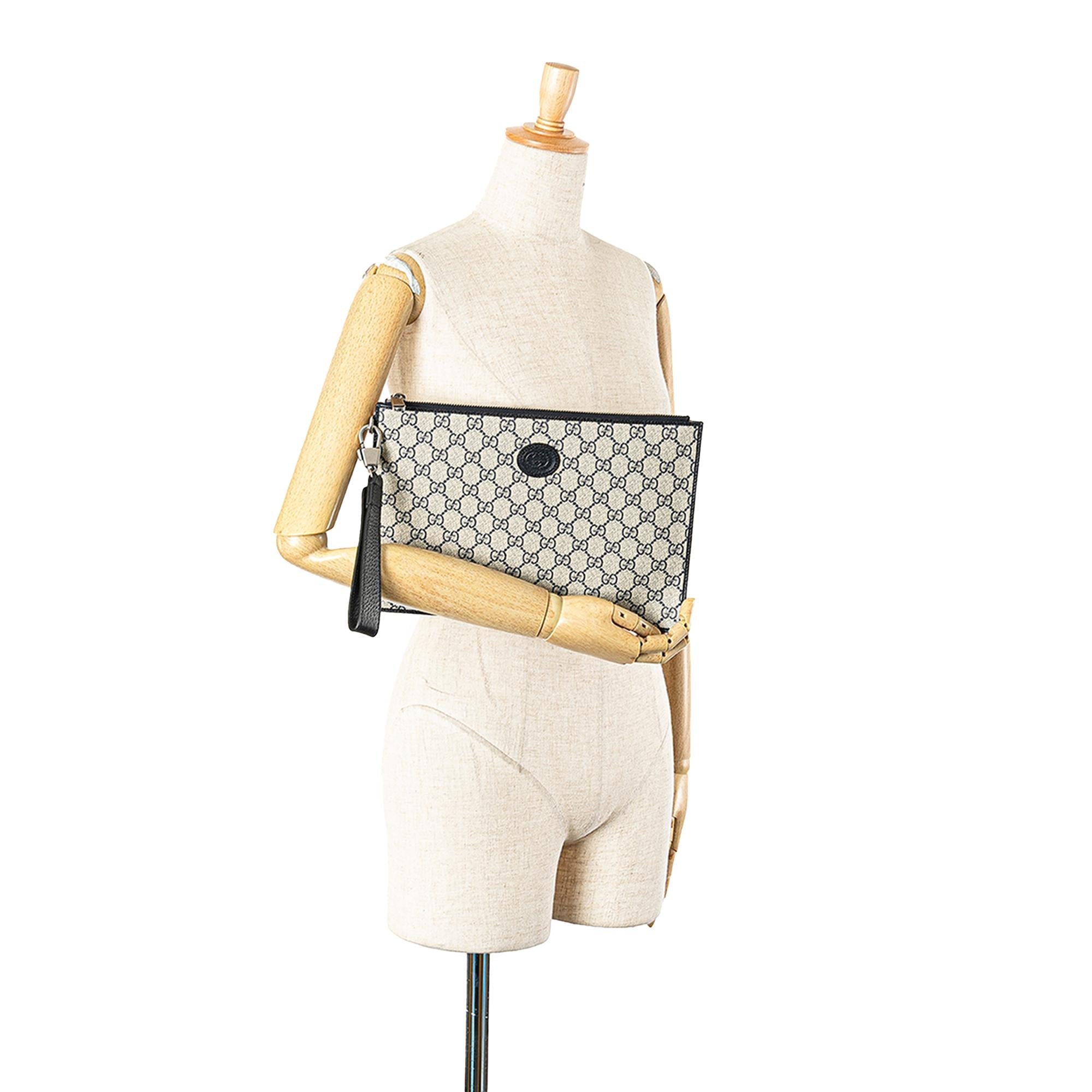 Gucci GG Supreme Interlocking G Clutch