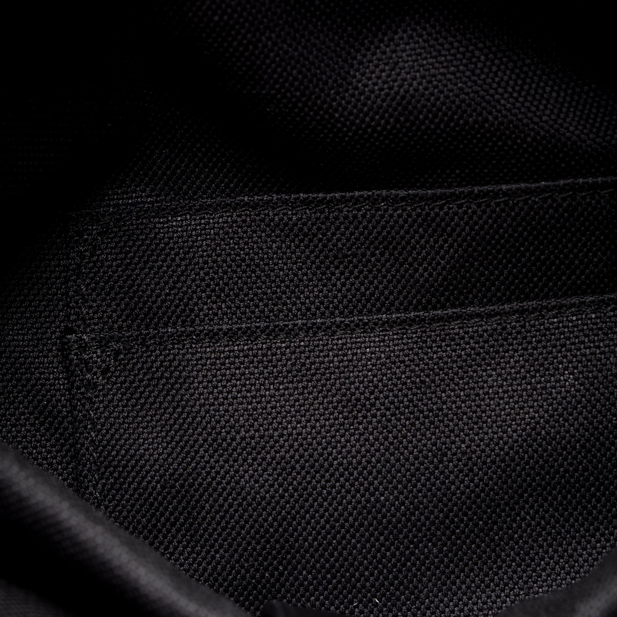 Gucci GG Supreme Medium Flap Backpack (SHF-NNj9Jx)