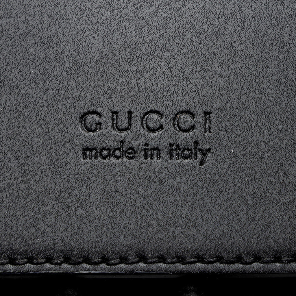 Gucci GG Supreme Medium Flap Backpack (SHF-NNj9Jx)
