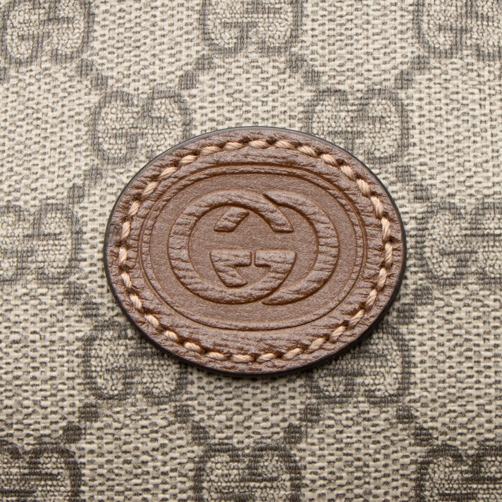 Gucci GG Supreme Retro Medium Backpack