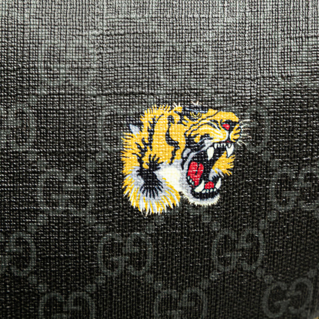 Gucci GG Supreme Tiger Belt Bag