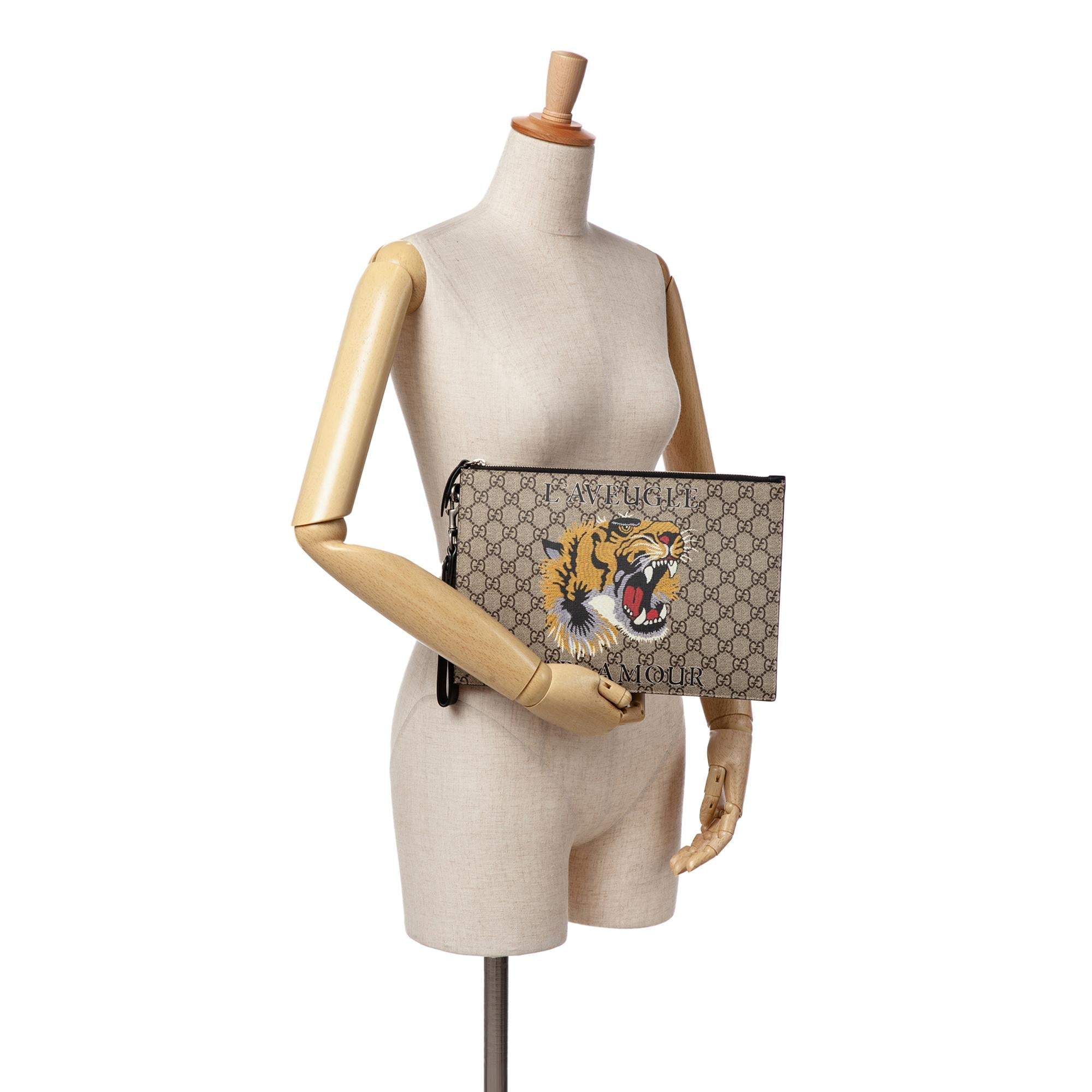 Gucci GG Supreme Tiger Clutch