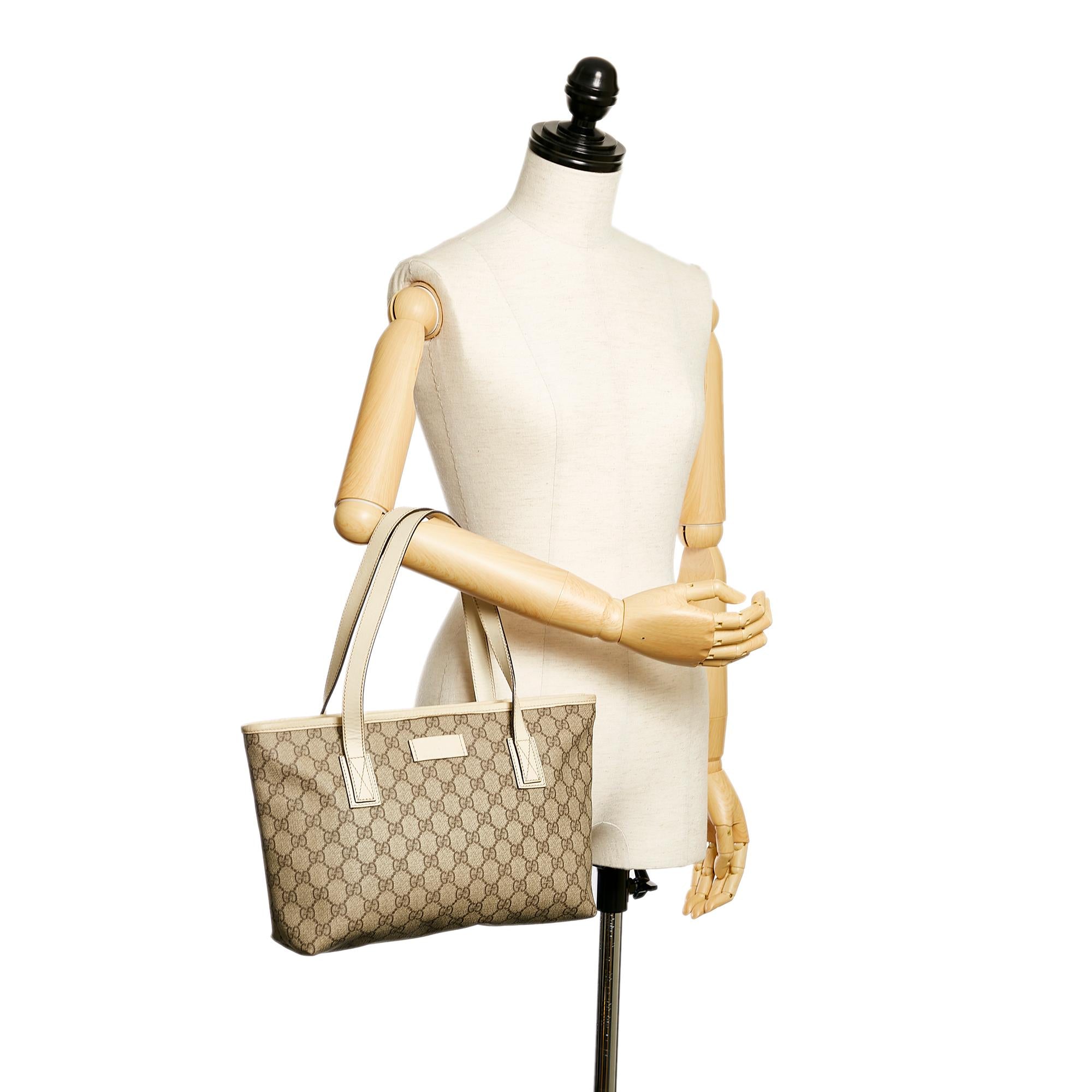 Gucci GG Supreme Tote Bag (SHG-29846)