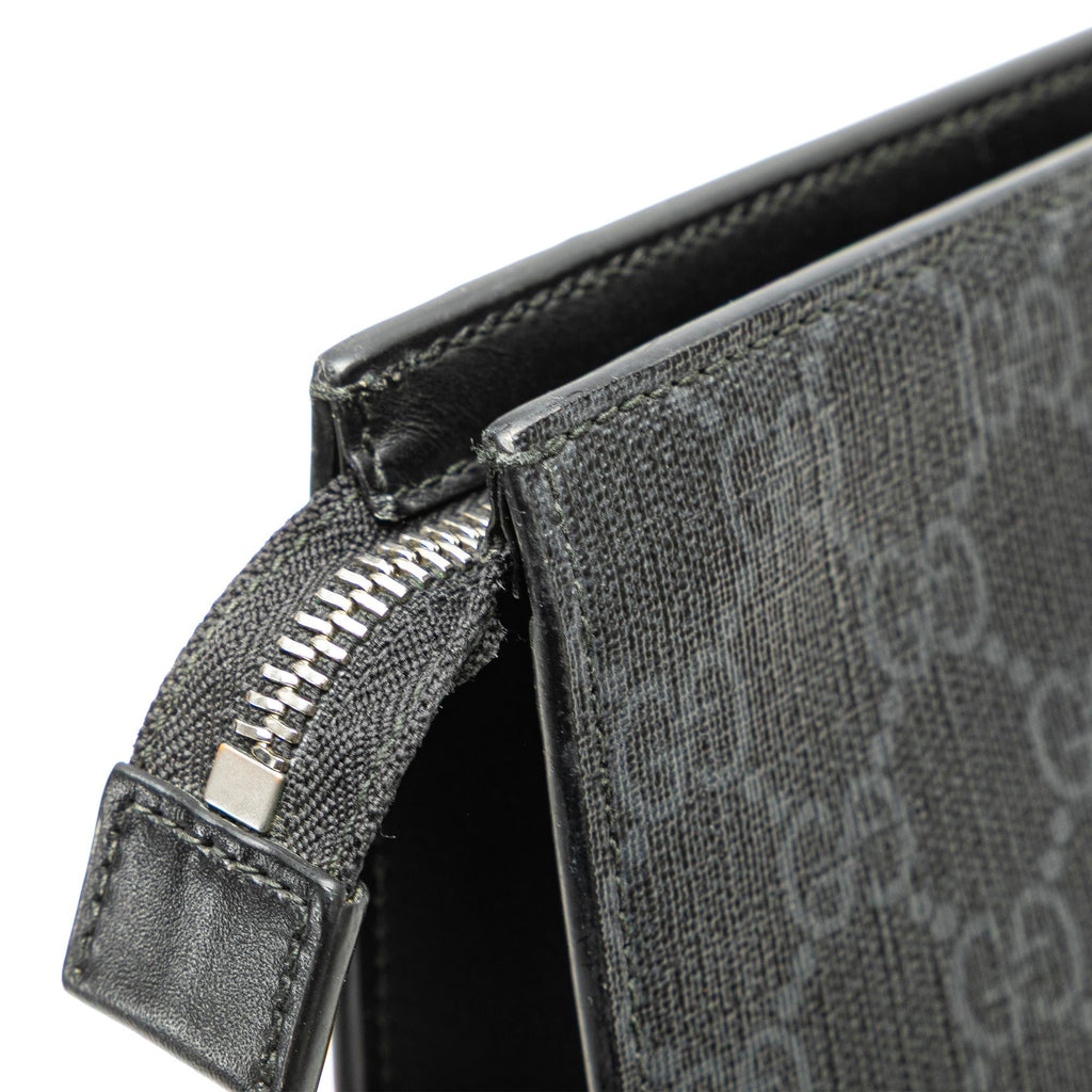 Gucci GG Supreme Web Clutch