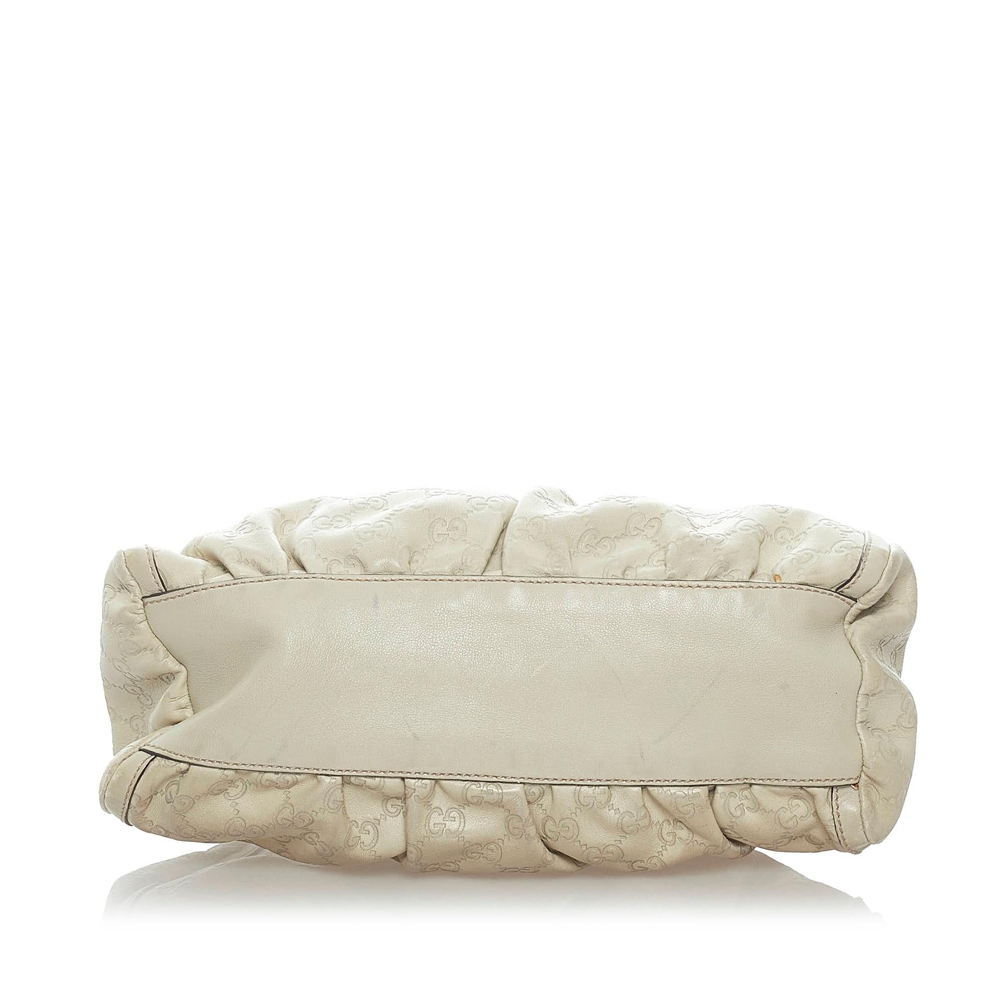 Gucci Guccissima Abbey D-Ring Shoulder Bag (SHG-33510)