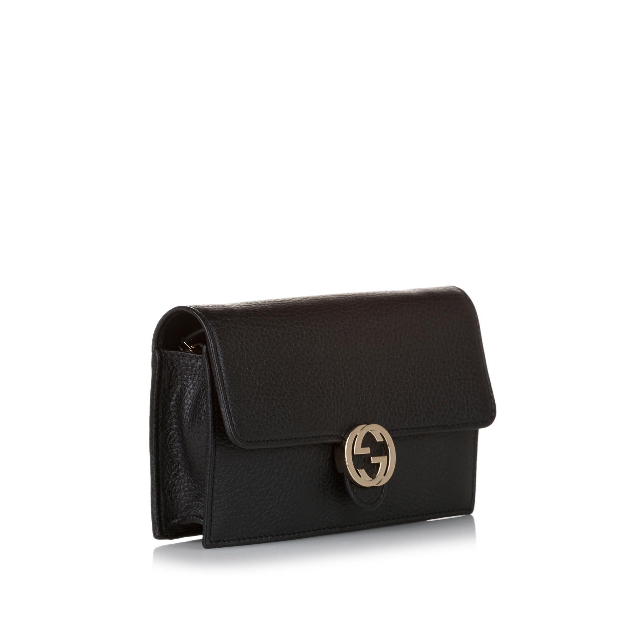 Gucci Interlocking G Chain Leather Wallet on Chain (SHG-31579)