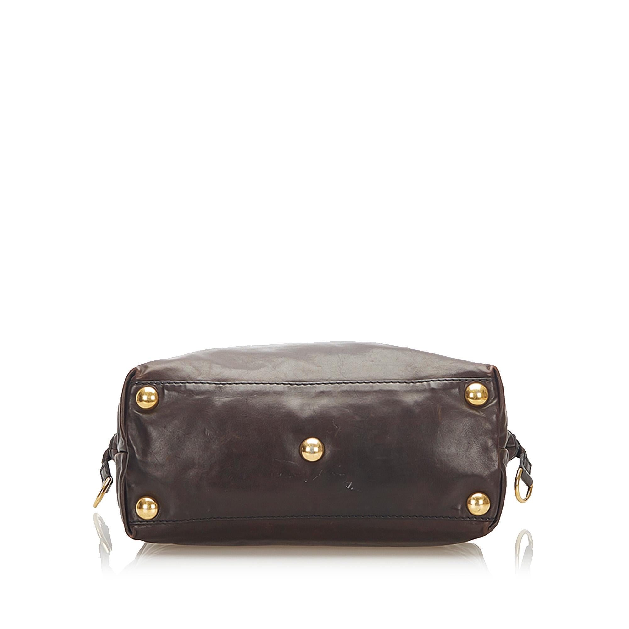 Gucci Leather Shoulder Bag (SHG-36161)