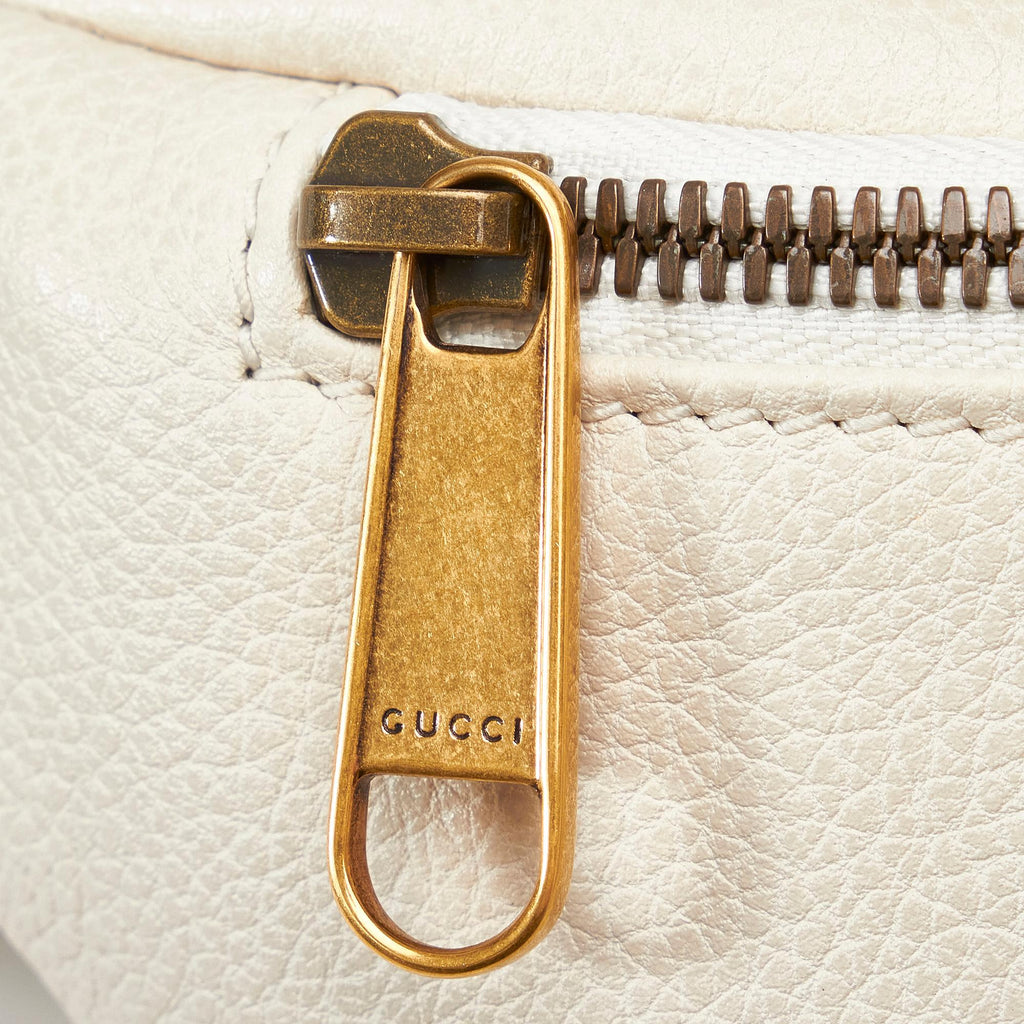 Gucci Logo Belt Bag (SHG-hE8bsr)
