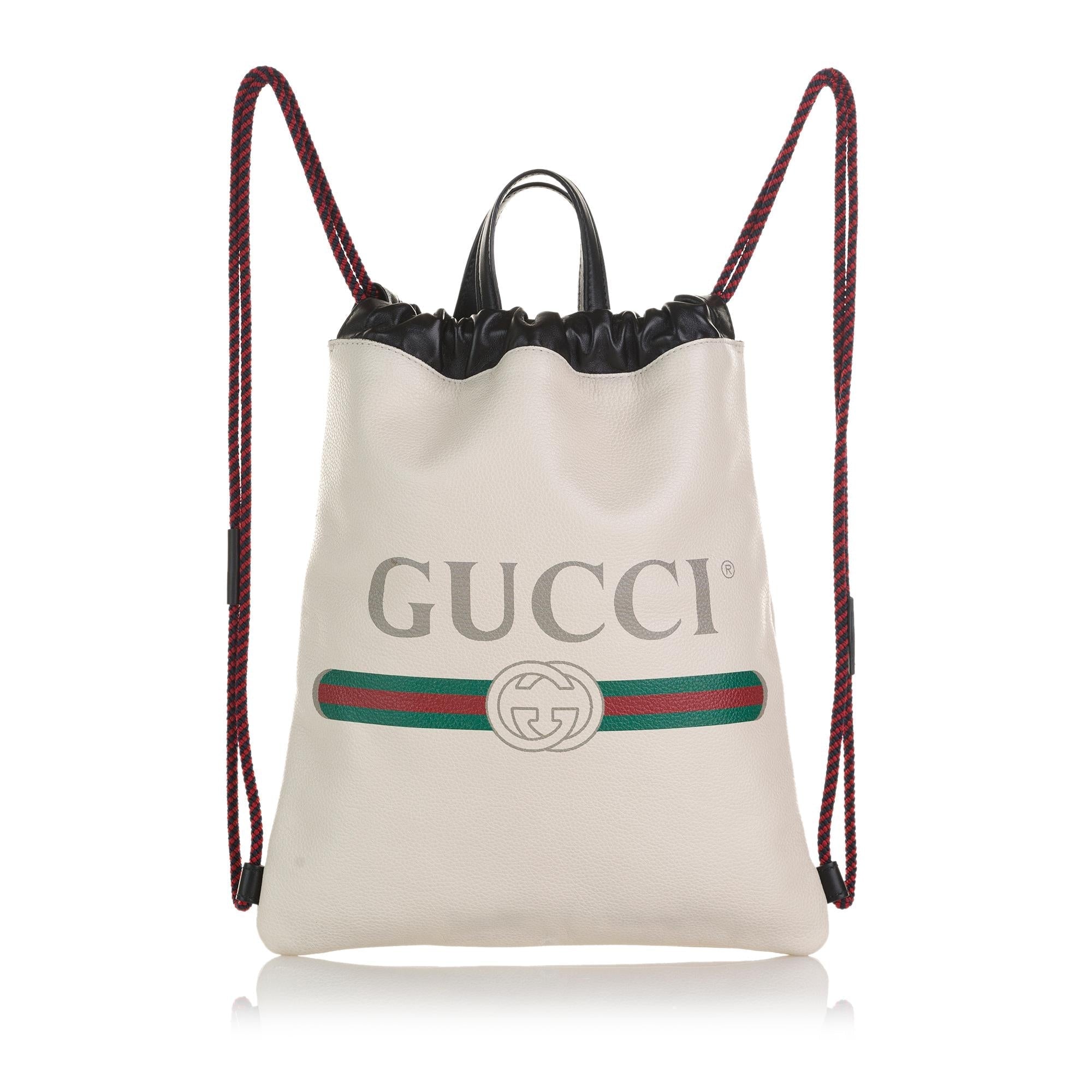 Gucci Logo Drawstring Backpack (SHG-Vl8urK)