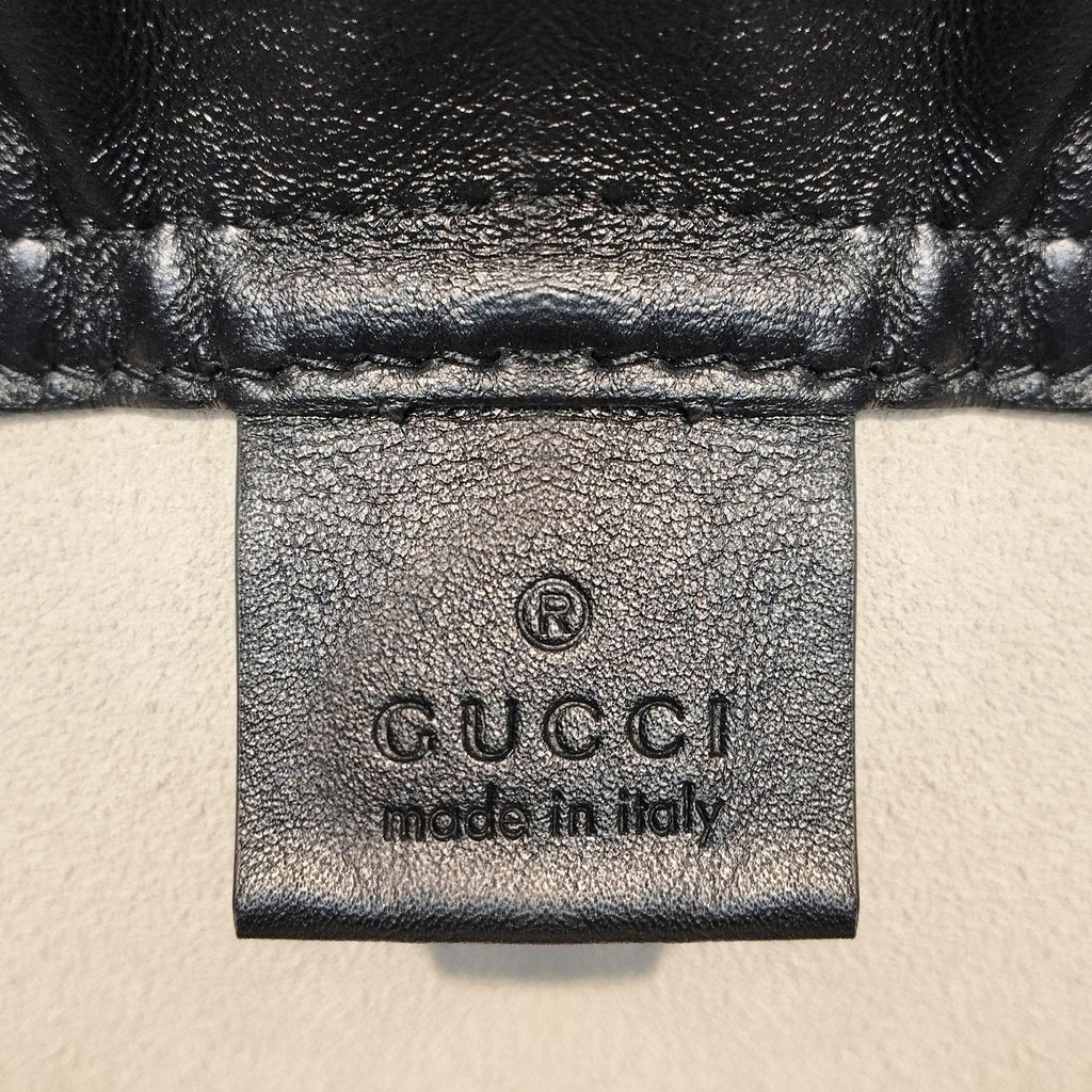Gucci Logo Drawstring Backpack (SHG-Vl8urK)