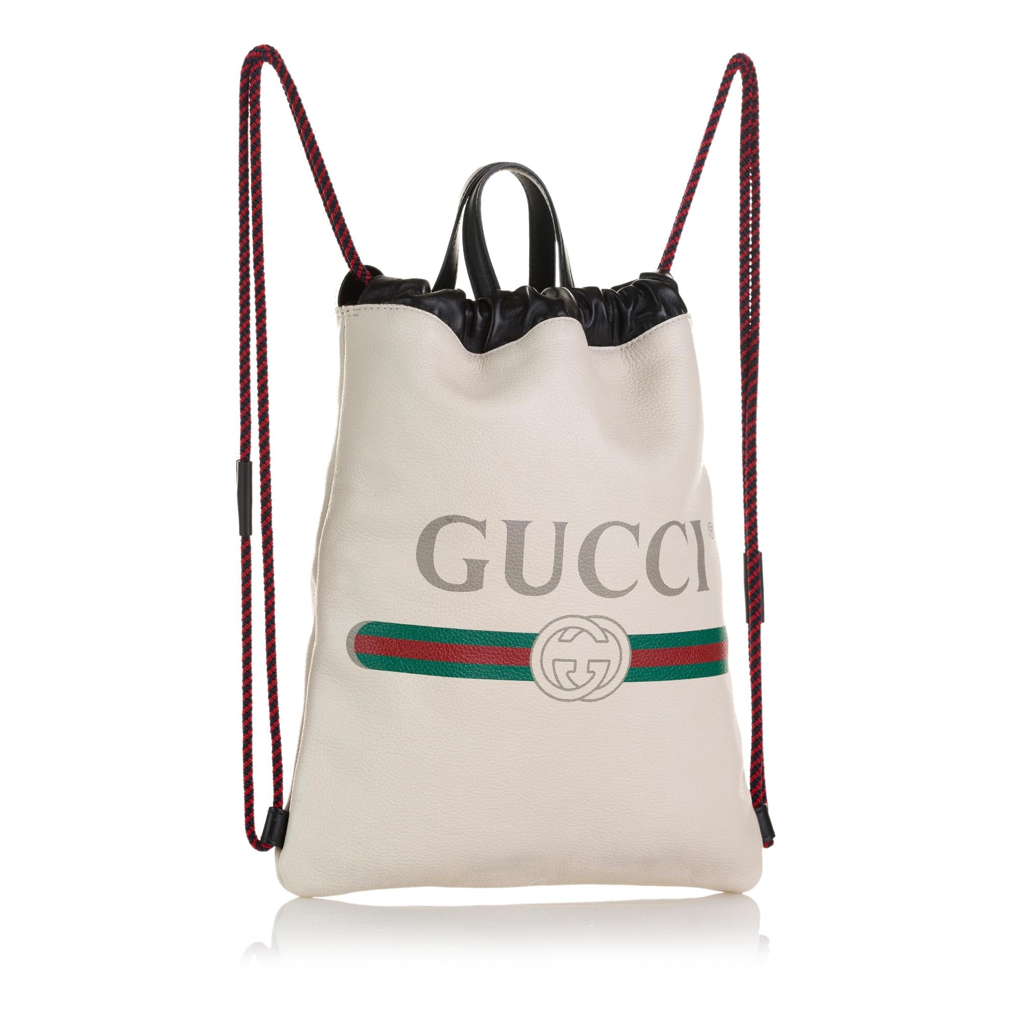 Gucci Logo Drawstring Backpack (SHG-Vl8urK)