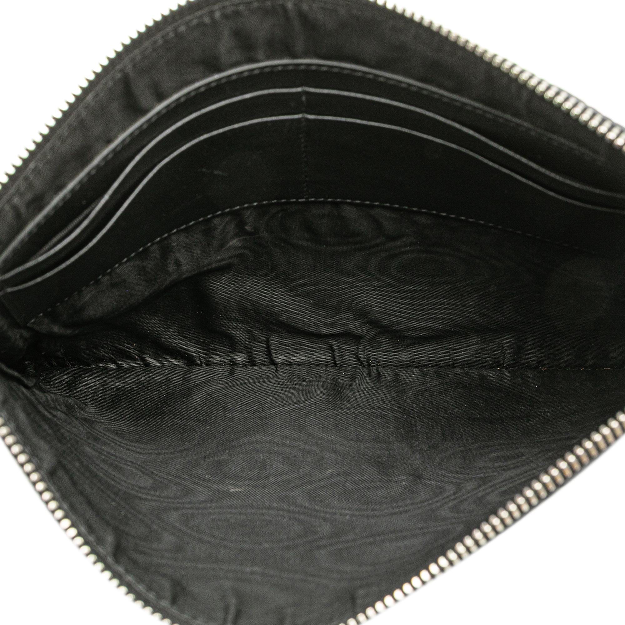 Gucci Microguccissima Clutch