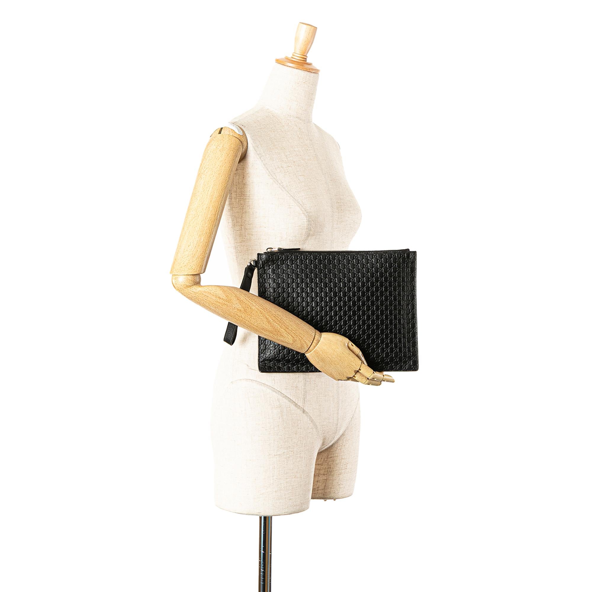 Gucci Microguccissima Clutch