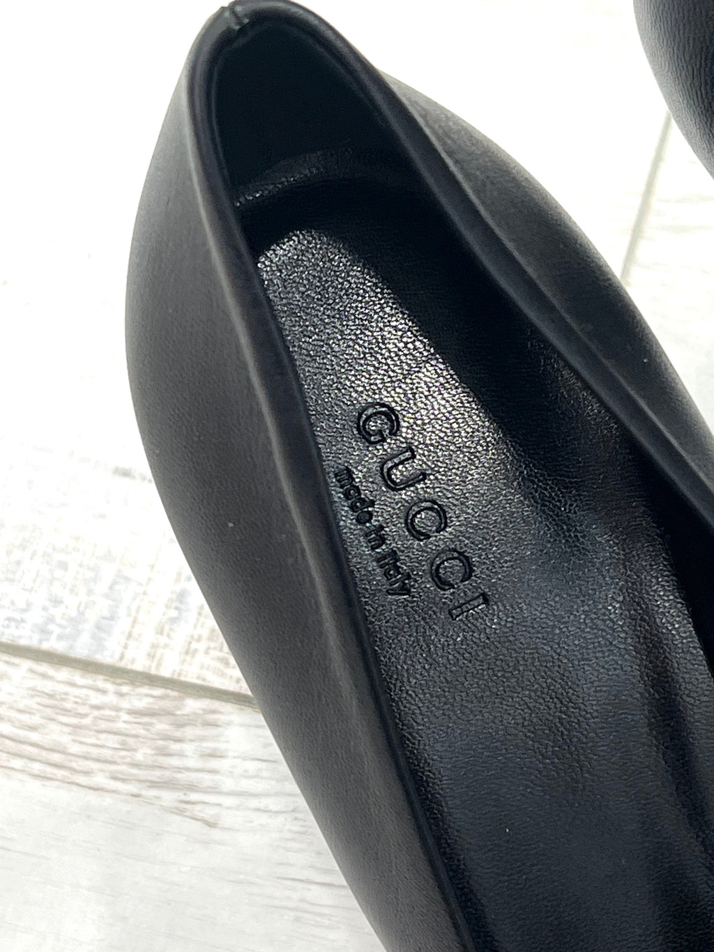 GUCCI NAPPA LEATHER MOOREA MOALITA MID HEEL PUMPS