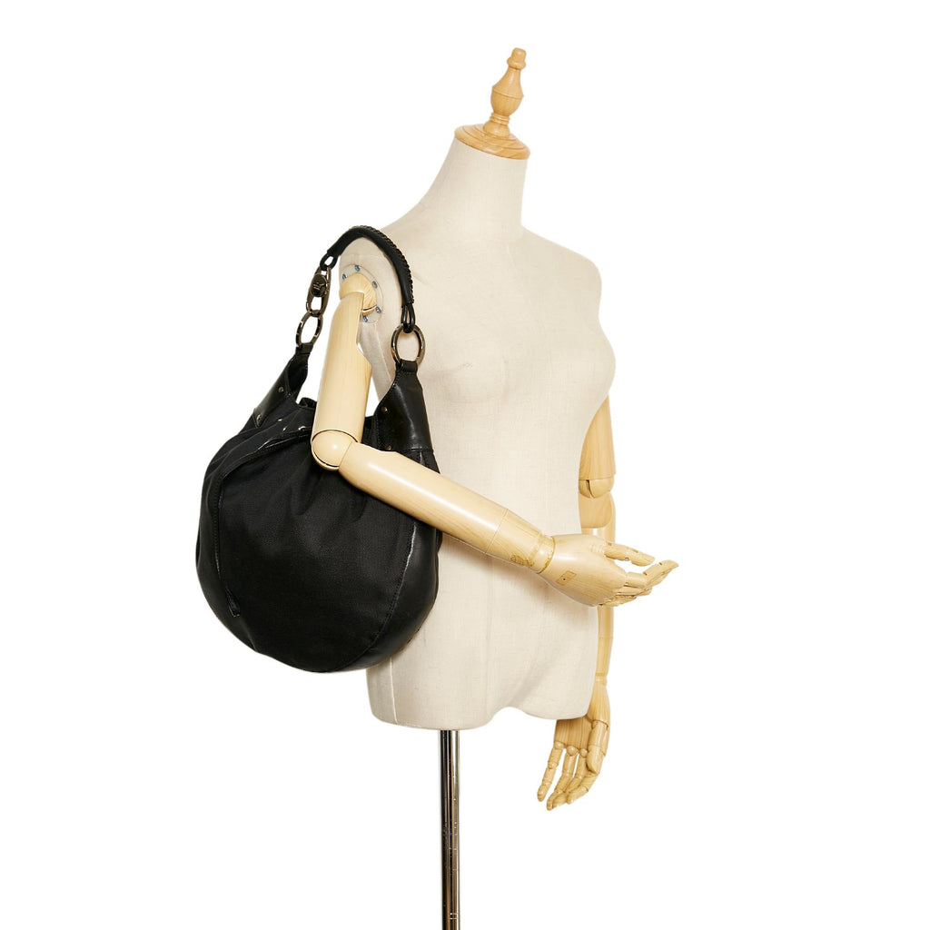 Gucci Nylon Drawstring Hobo Bag (SHG-wMVys5)