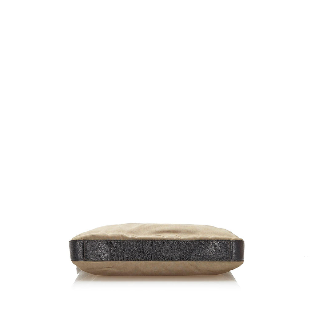 Gucci Nylon Shoulder Bag (SHG-32183)