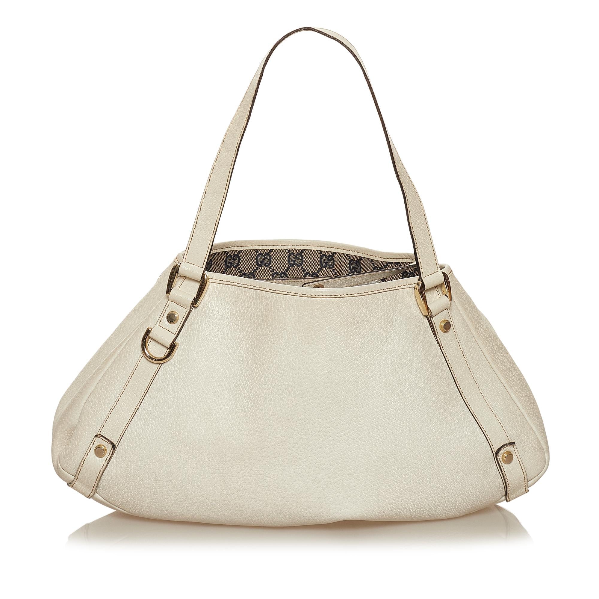 Gucci Pelham Leather Shoulder Bag (SHG-29351)