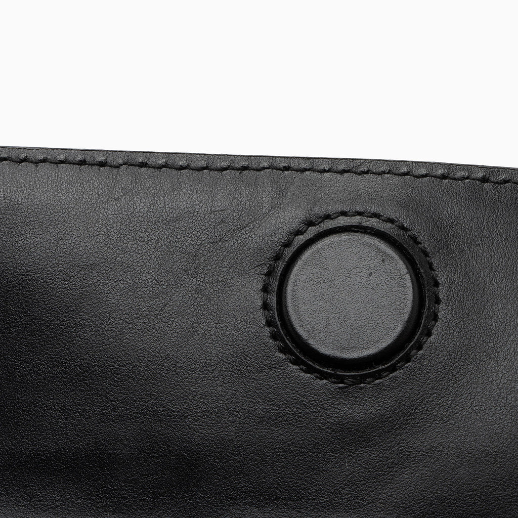 Gucci Perforated Embossed Leather GG Pocket Belt Bag (SHF-TJNqCI)