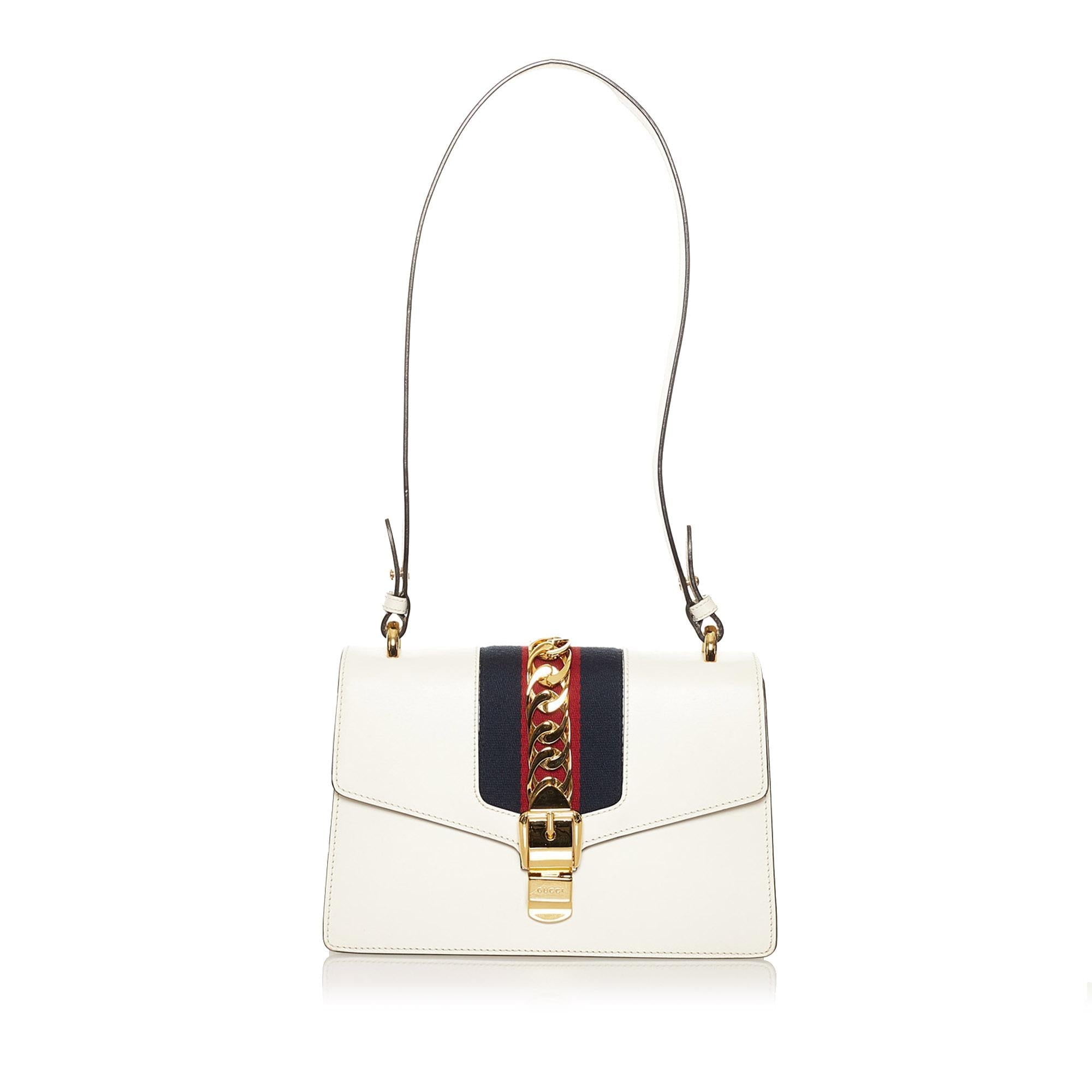 Gucci Sylvie Shoulder Bag (SHG-34564)