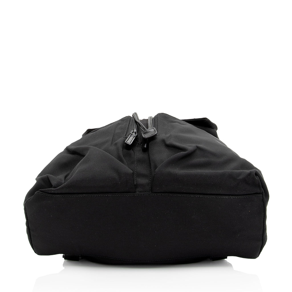 Gucci Vintage Nylon Backpack (SHF-B0jNII)