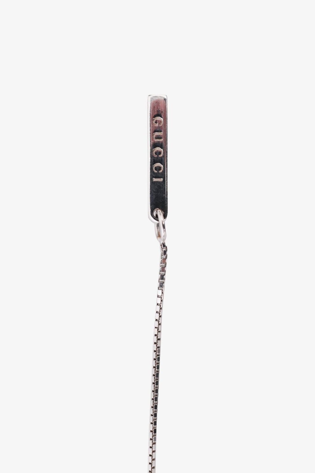 Gucci 18K White Gold Toggle Closure Necklace
