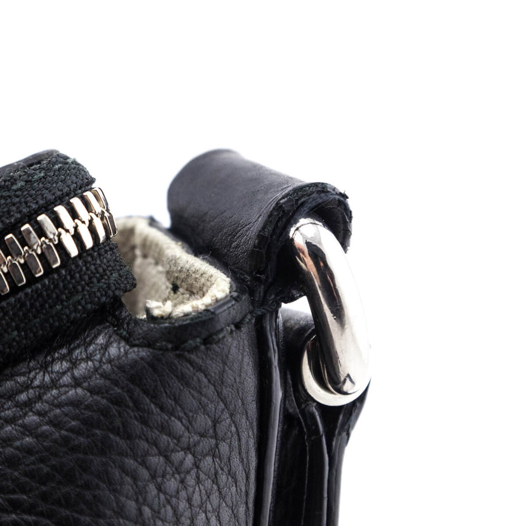 Gucci Black Pebbled Calfskin Medium Soho Messenger Bag
