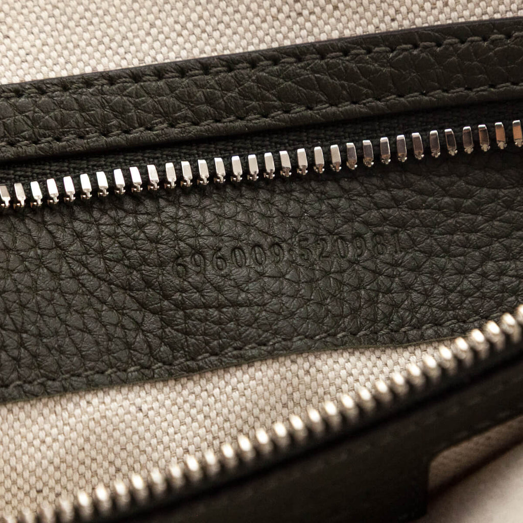 Gucci Dark Green Piuma Calfskin Jumbo GG Embossed Medium Wristlet Messenger Bag