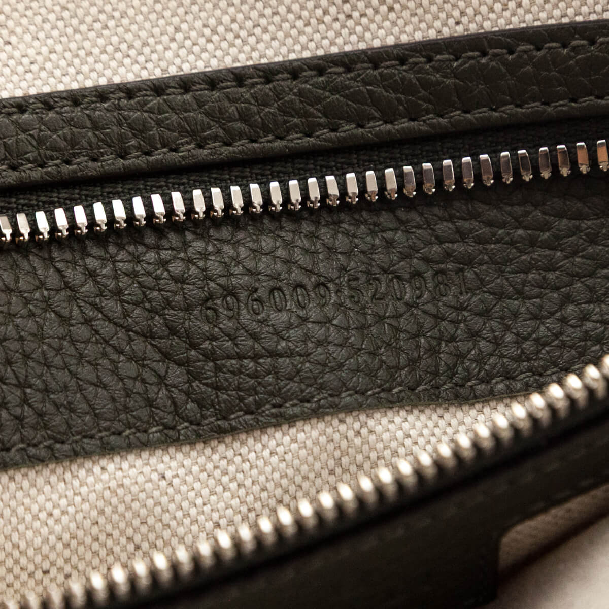 Gucci Dark Green Piuma Calfskin Jumbo GG Embossed Medium Wristlet Messenger Bag