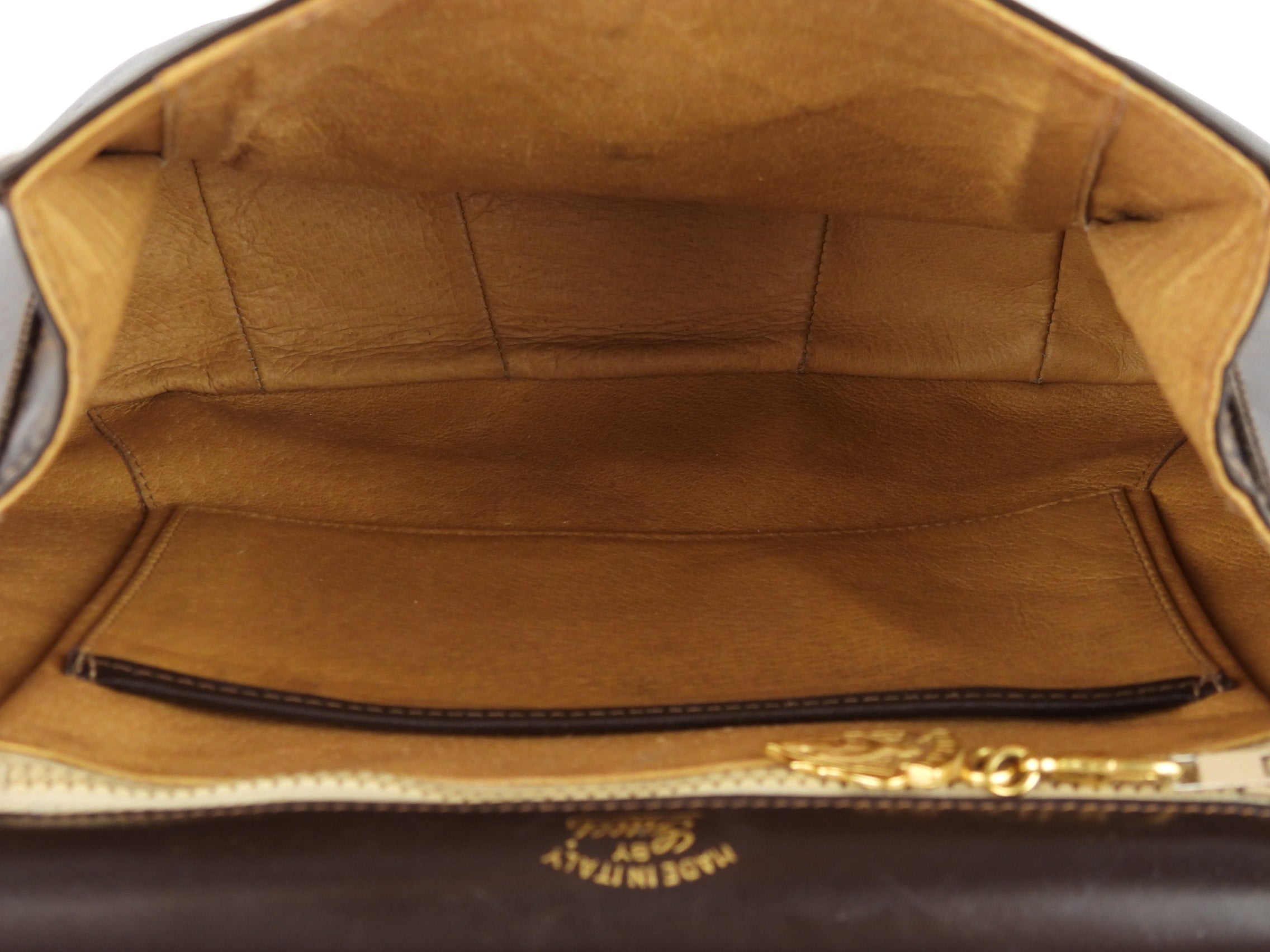 Gucci Vintage Brown Leather Round Shoulder Flap Bag