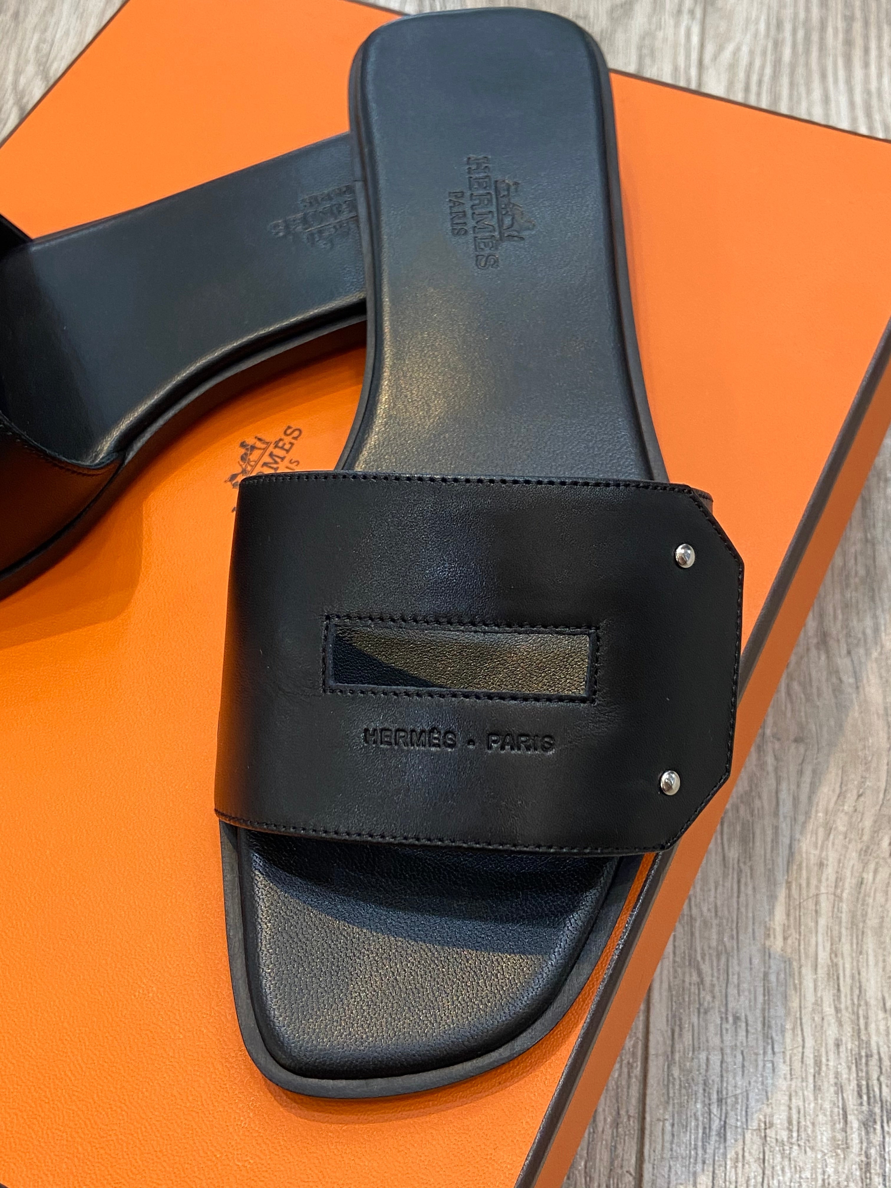 HERMÈS CALFSKIN LEATHER VIEW MULES