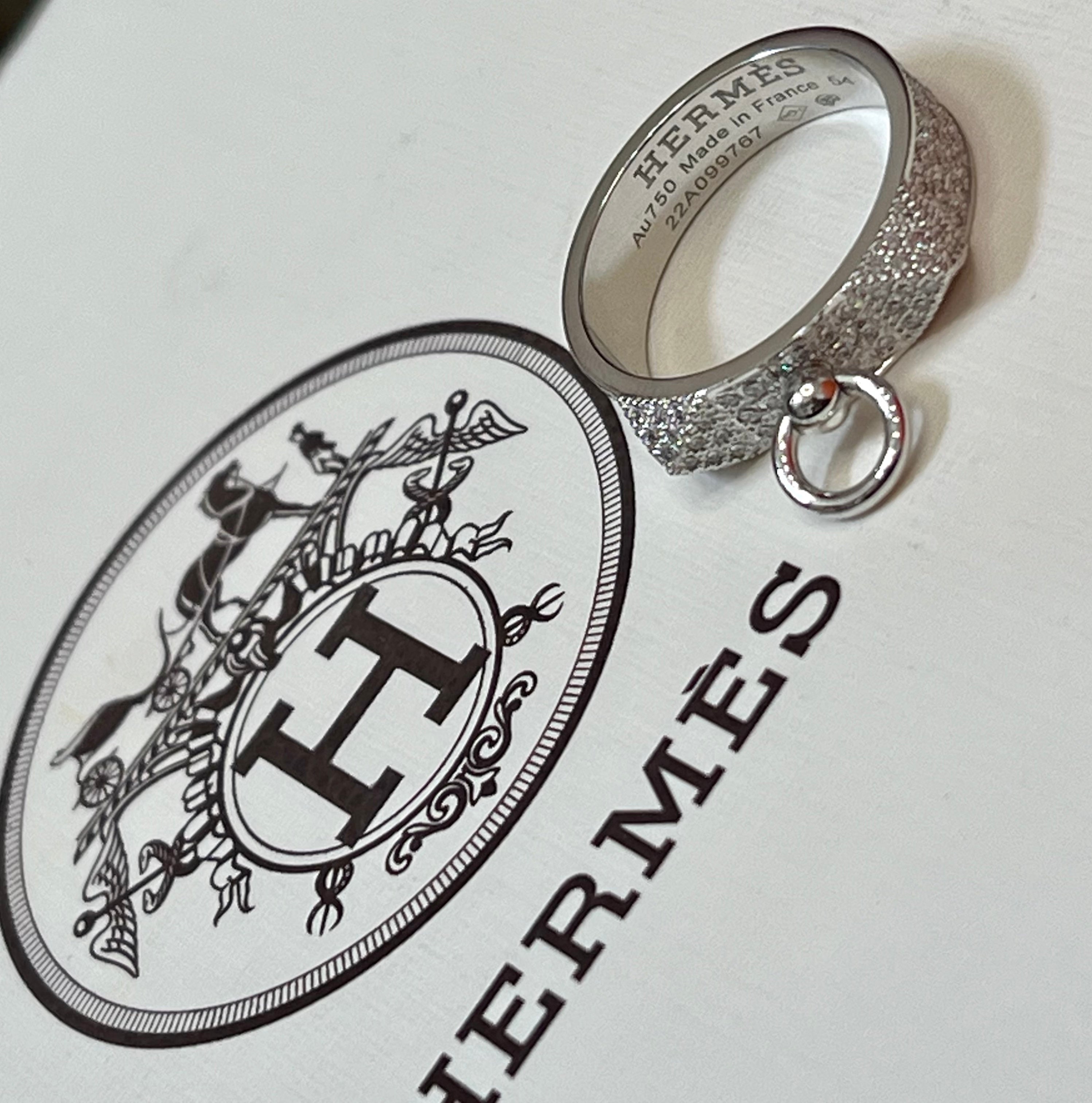 HERMÈS 18K WHITE GOLD DIAMOND PM COLLIER DE CHIEN PAVE RING