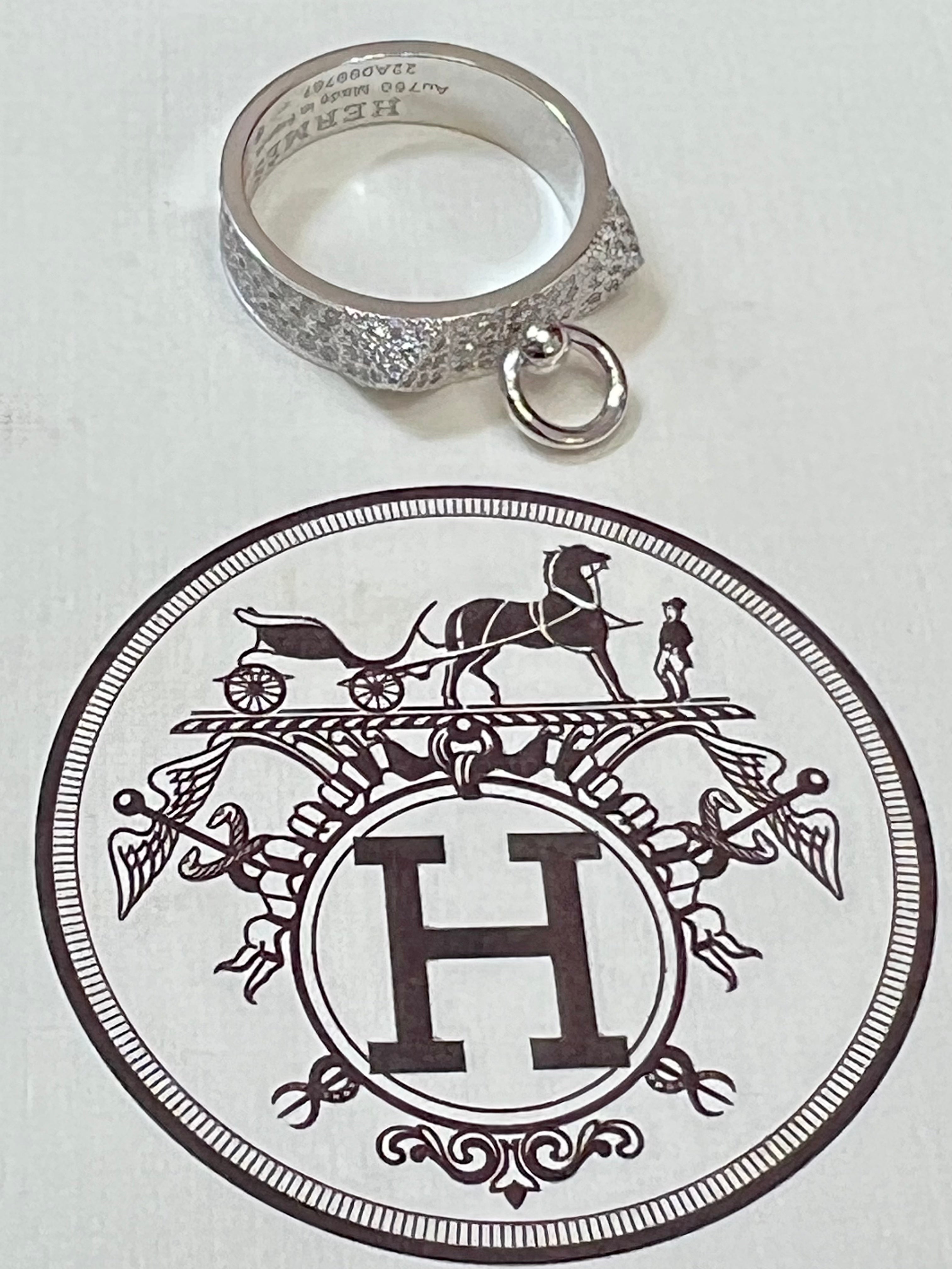 HERMÈS 18K WHITE GOLD DIAMOND PM COLLIER DE CHIEN PAVE RING
