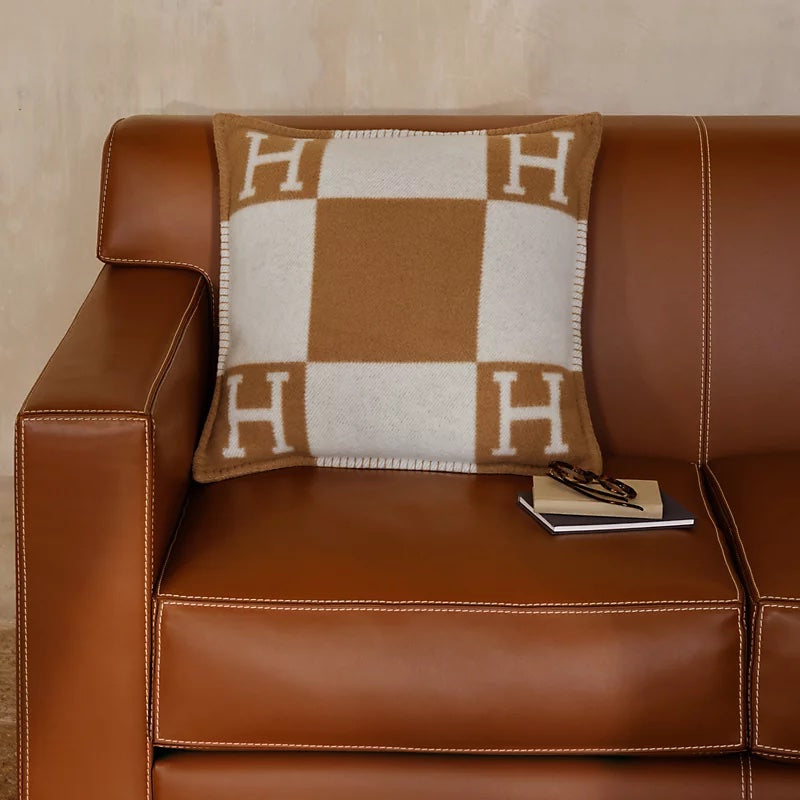 HERMÈS AVALON ECRU & CAMEL SIGNATURE H PILLOW