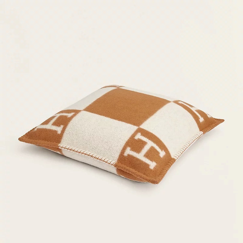 HERMÈS AVALON ECRU & CAMEL SIGNATURE H PILLOW