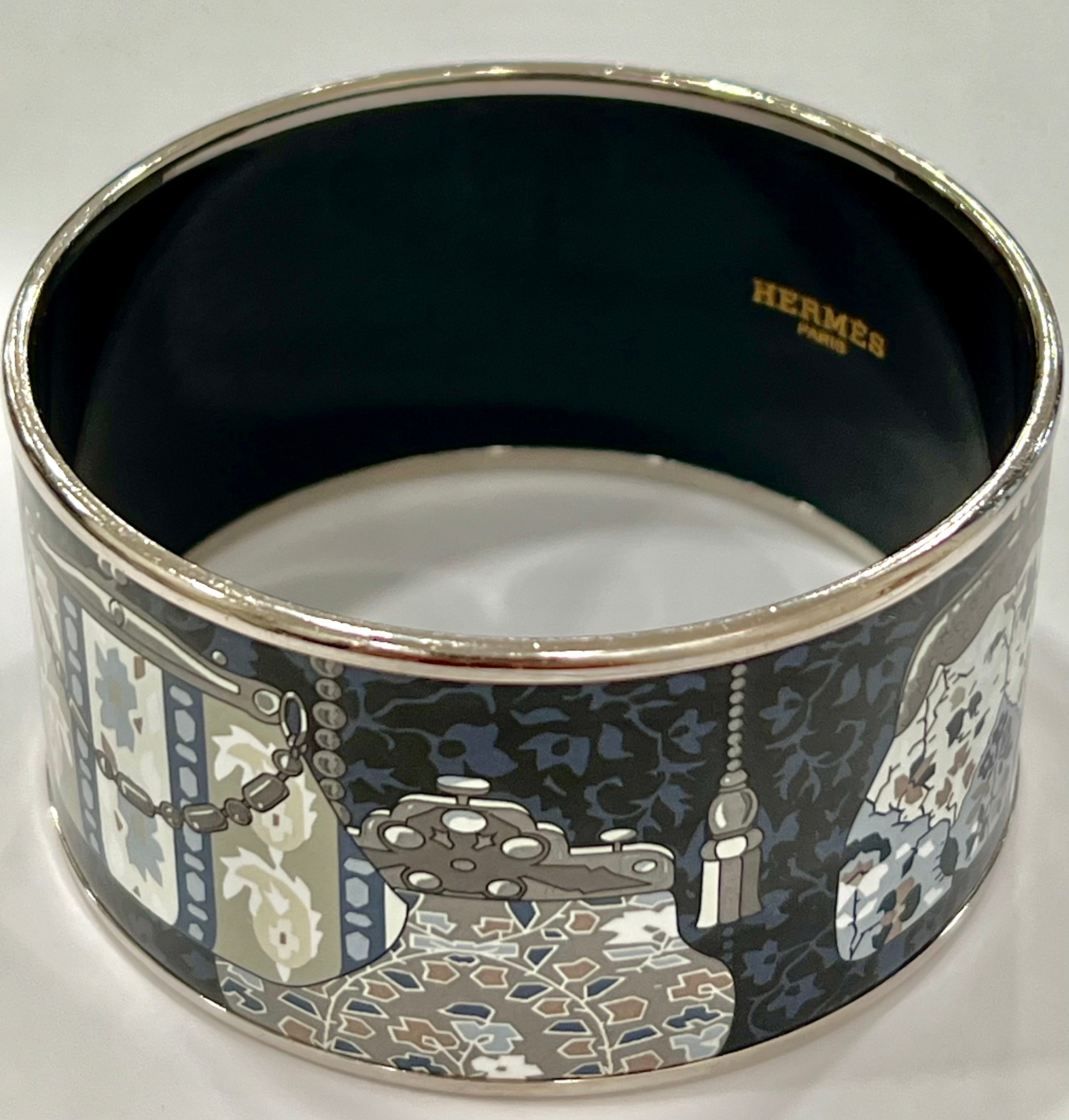 HERMÈS ENAMEL CACHEMIRE DE TAMARA EXTRA WIDE BRACELET