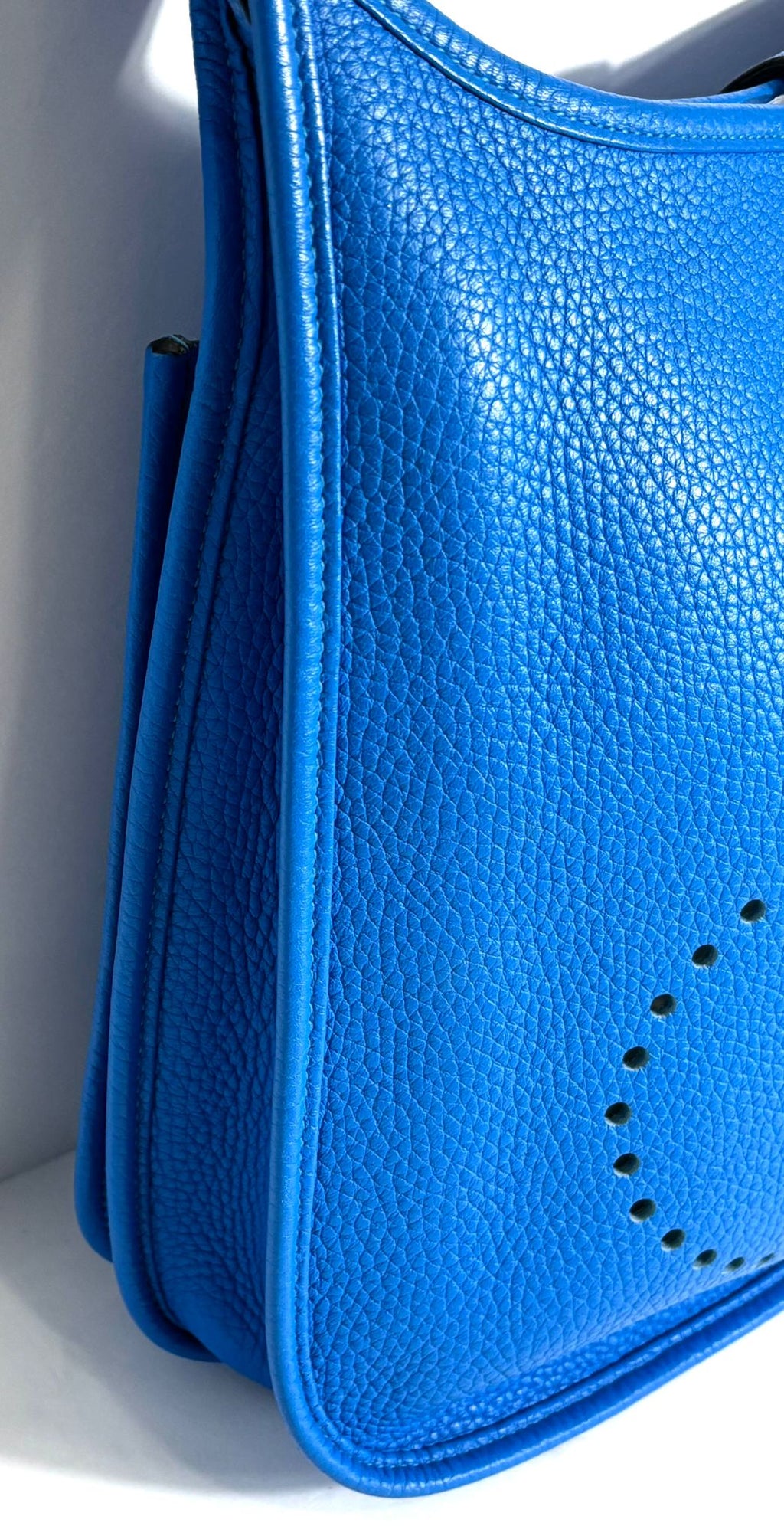 HERMÈS EVELYNE 29 EPSOM LEATHER CROSSBODY BAG