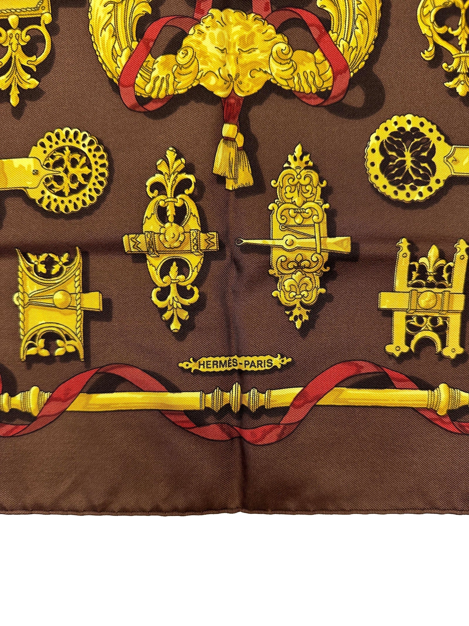HERMÈS FERRONNERIE SILK SCARF