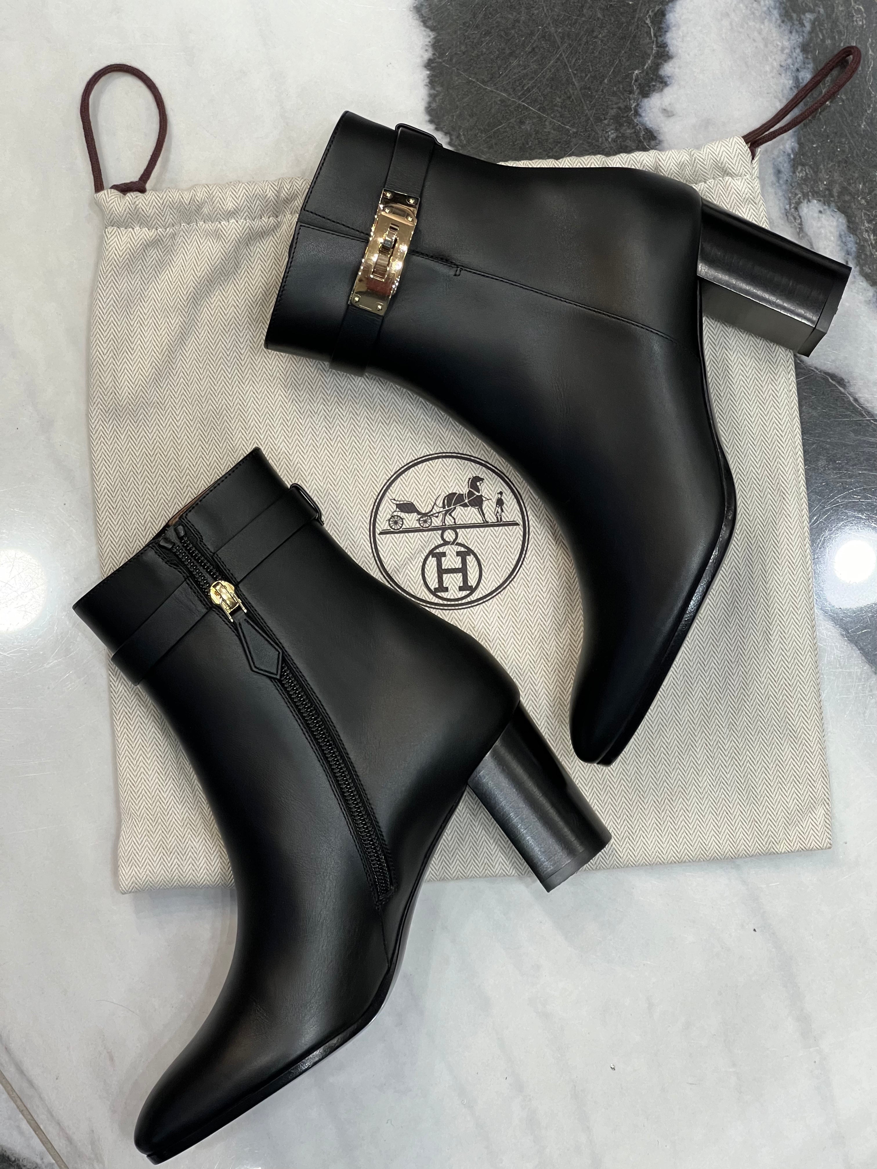 HERMÈS SAINT GERMAIN LEATHER ANKLE BOOTS