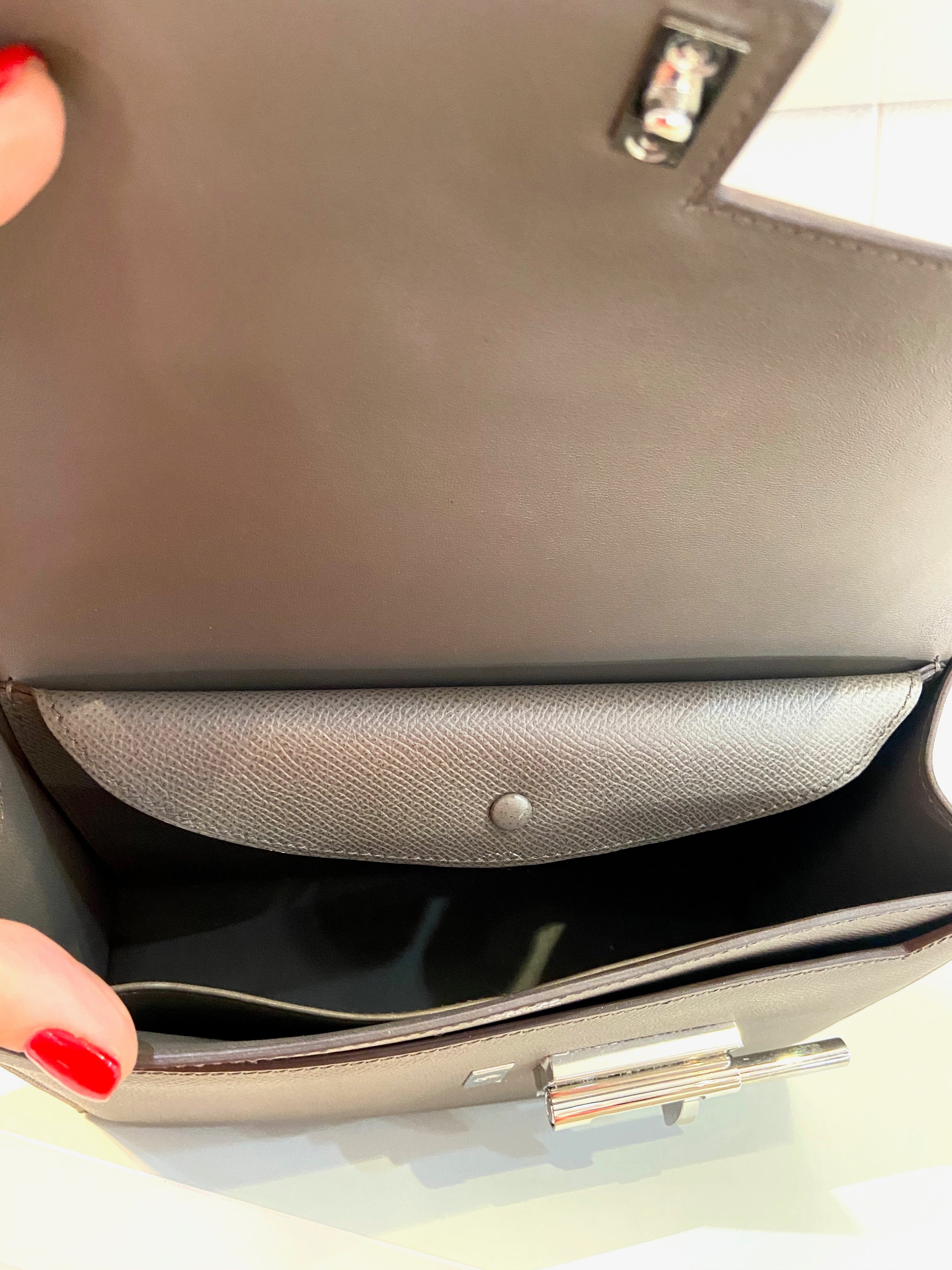 HERMÈS VERROU 21 EPSOM LEATHER SHOULDER BAG ETAIN