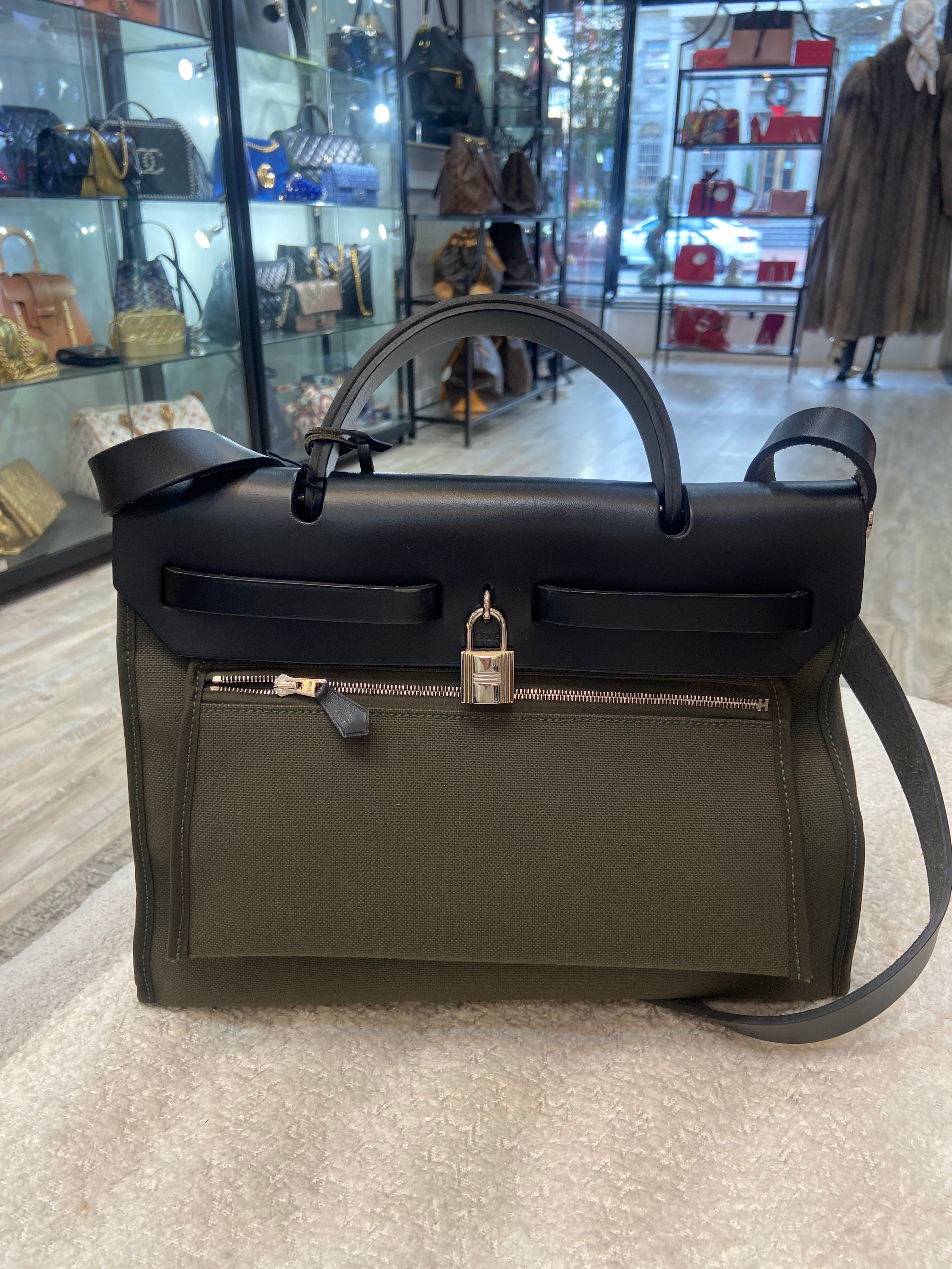 HERMÈS HERBAG ZIP RETOURNE 31 LEATHER PALLADIUM SHOULDER BAG