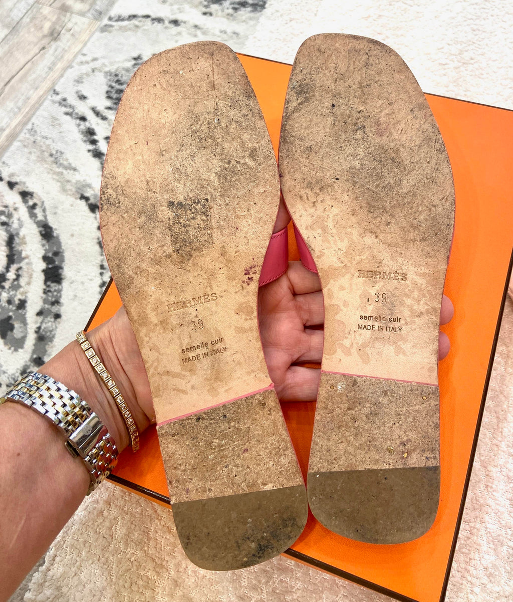 HERMÈS ORAN LEATHER SANDALS