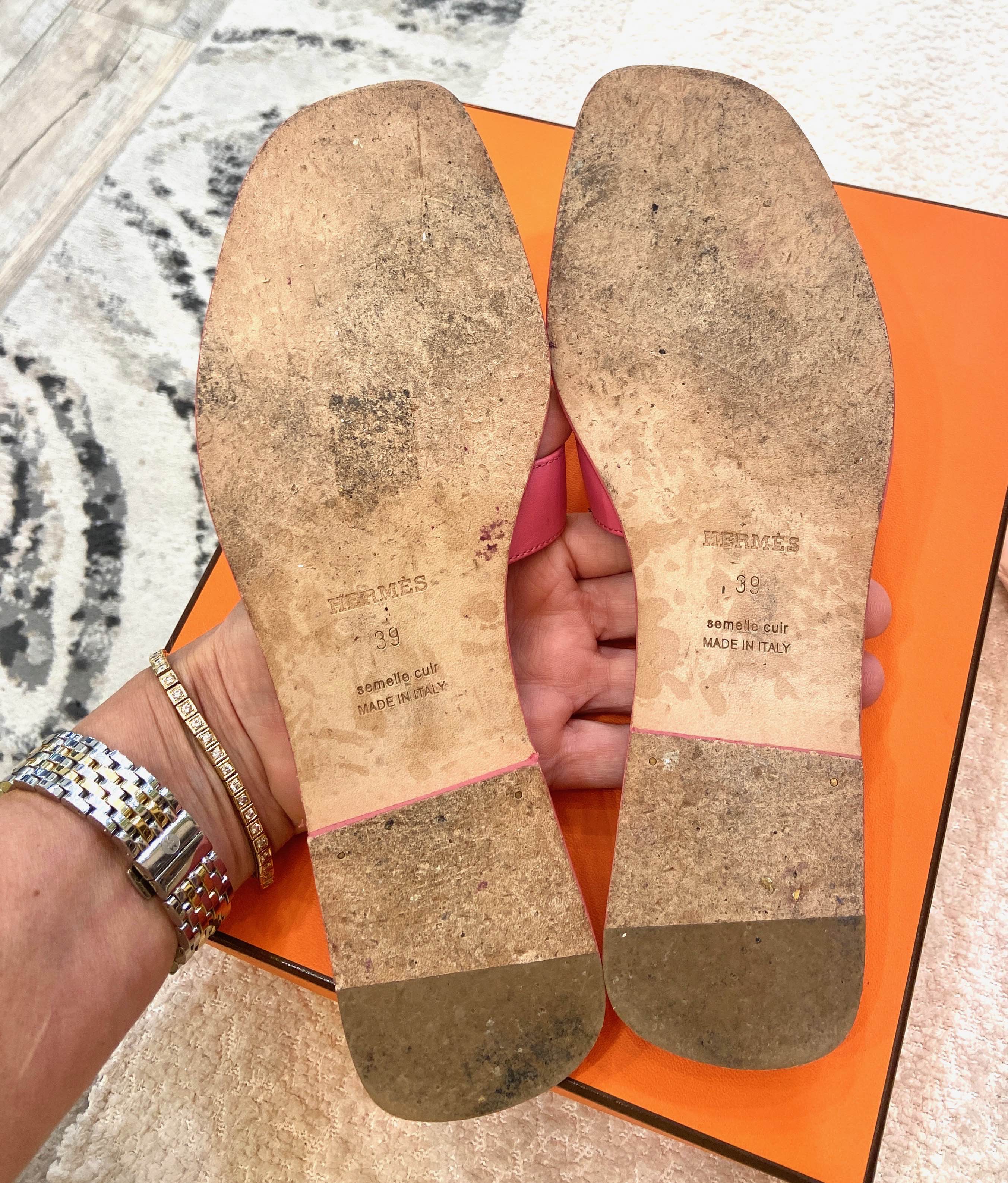 HERMÈS ORAN LEATHER SANDALS