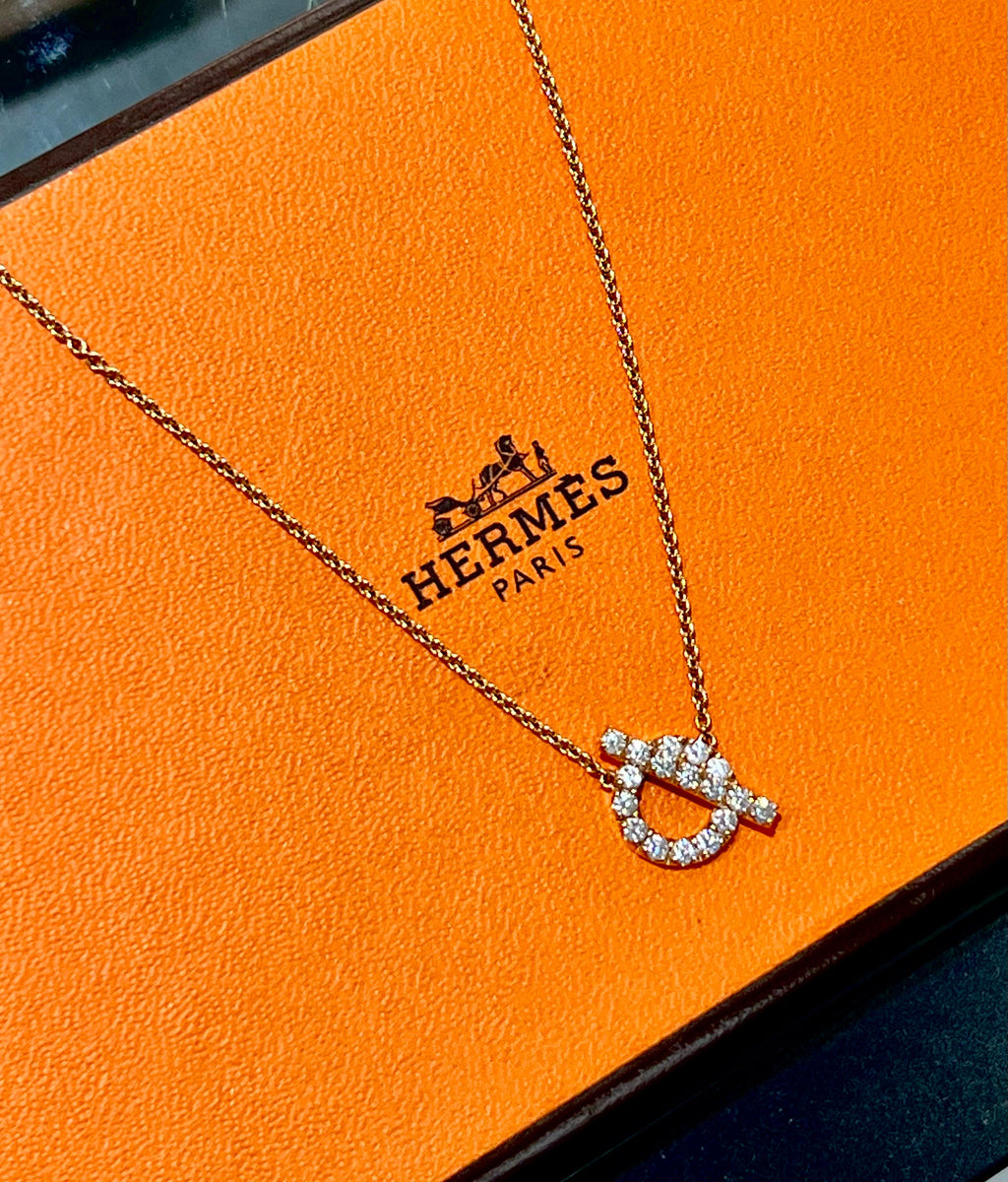 HERMÈS PENDANT 18K ROSE GOLD NECKLACE