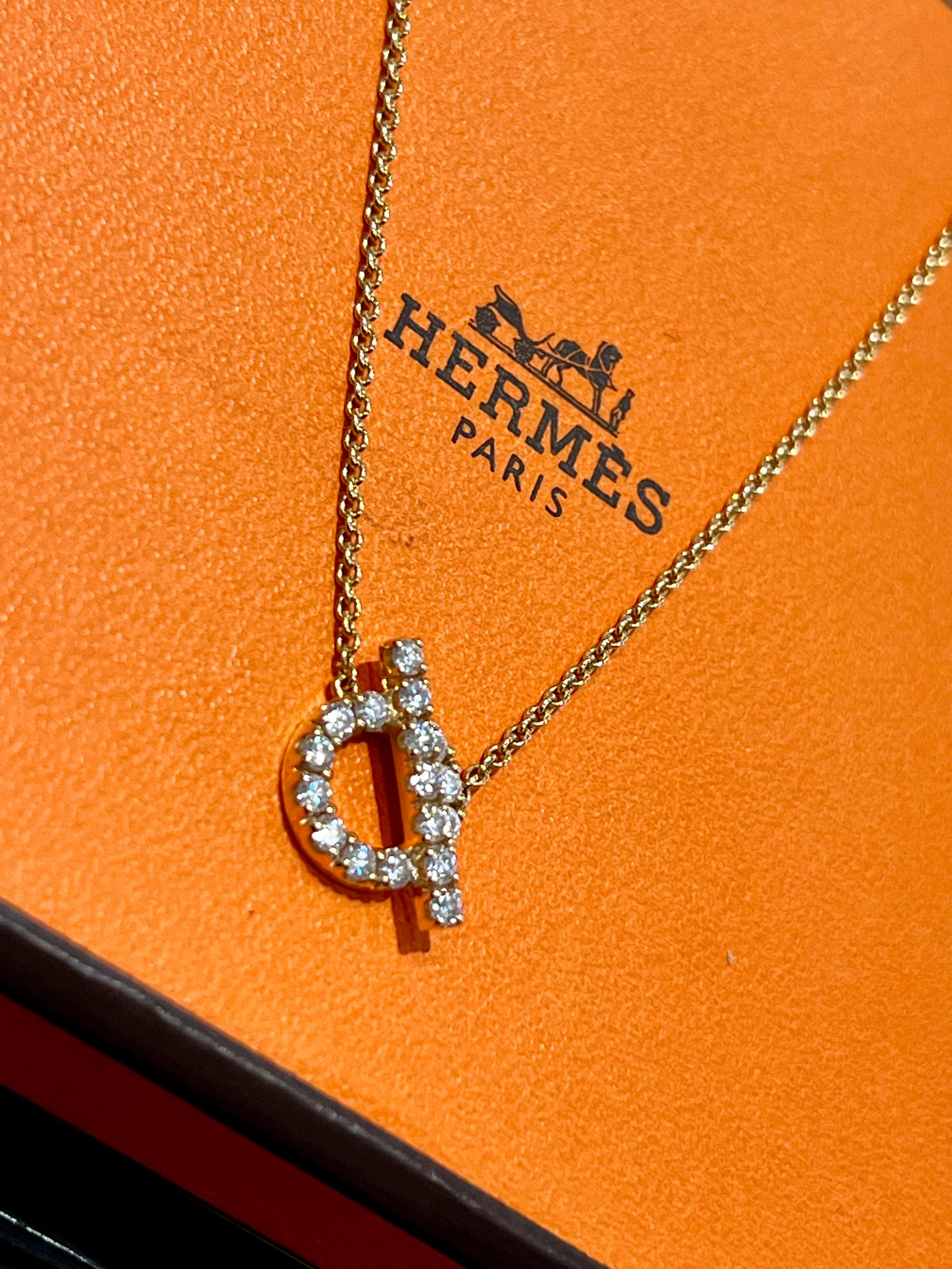 HERMÈS PENDANT 18K ROSE GOLD NECKLACE