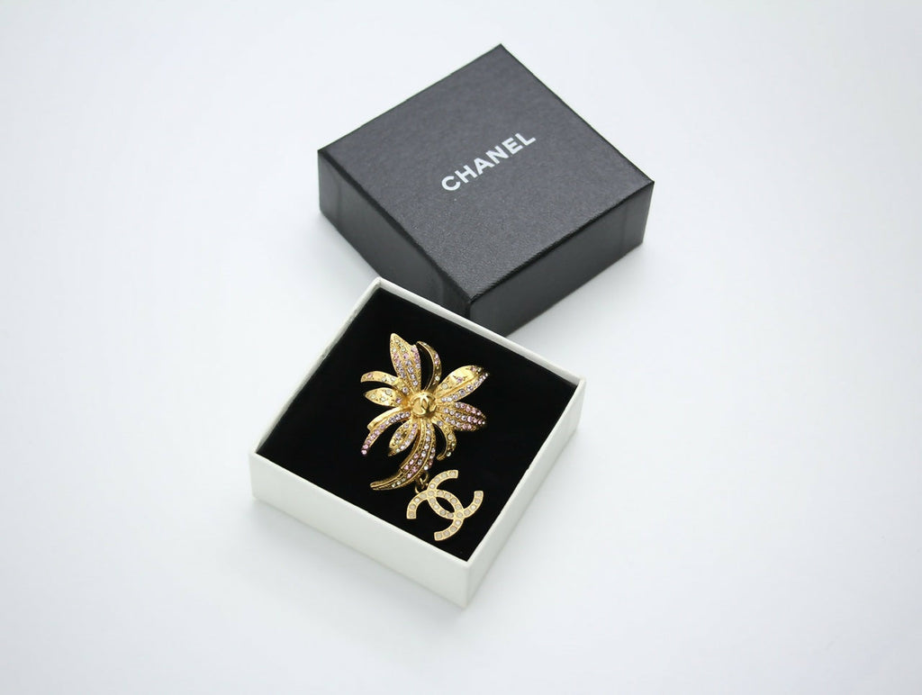 Chanel Vintage 02P Rhinestone Pink Silver Palm Tree Brooch