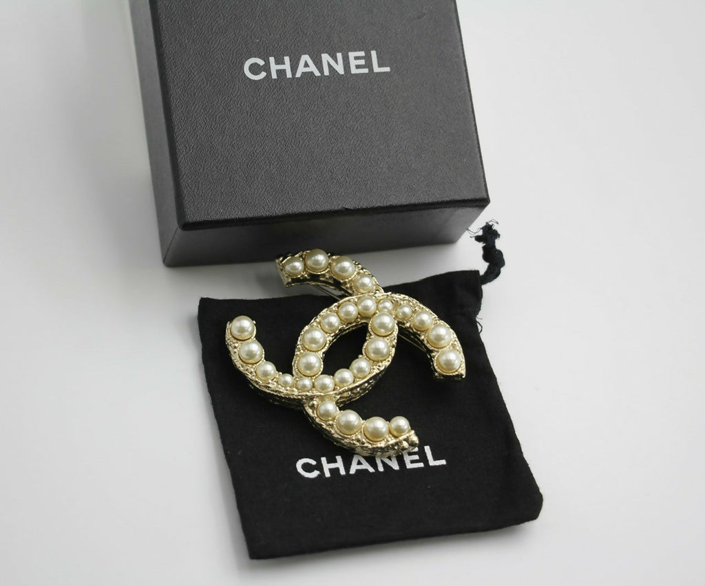 Chanel A13C Enamel Yellow Glitter CC Brooch