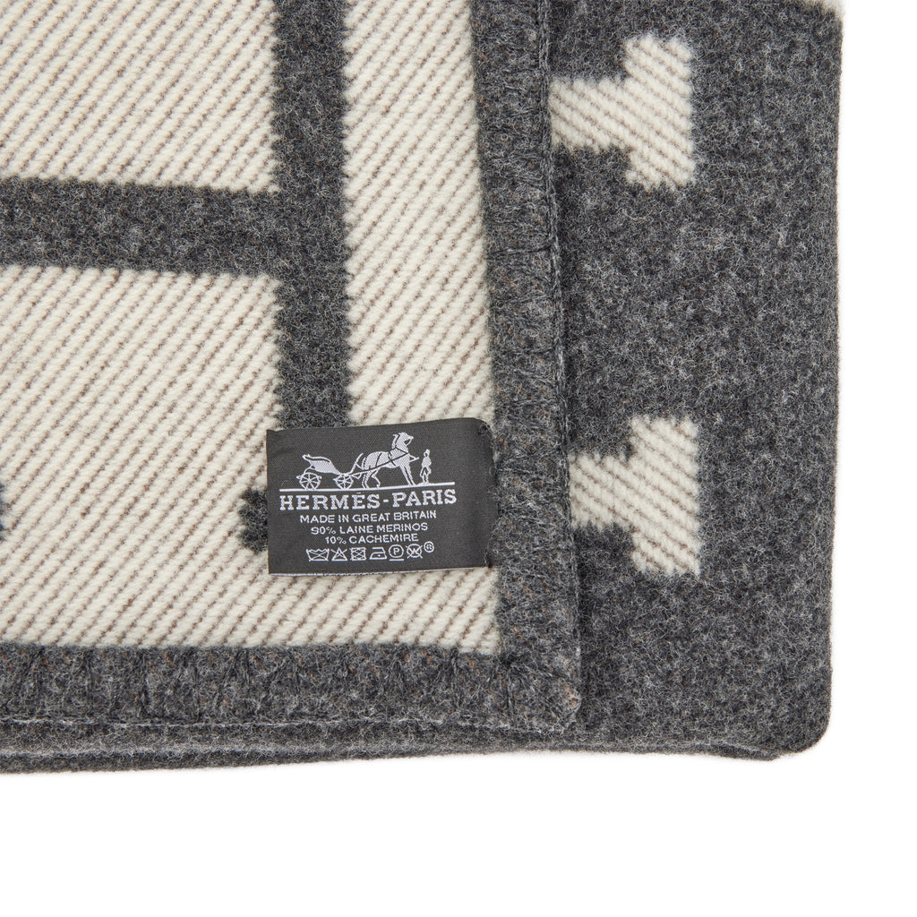 HERMÈS AVALON WOOL CASHMERE SIGNATURE CLASSIC THROW BLANKET