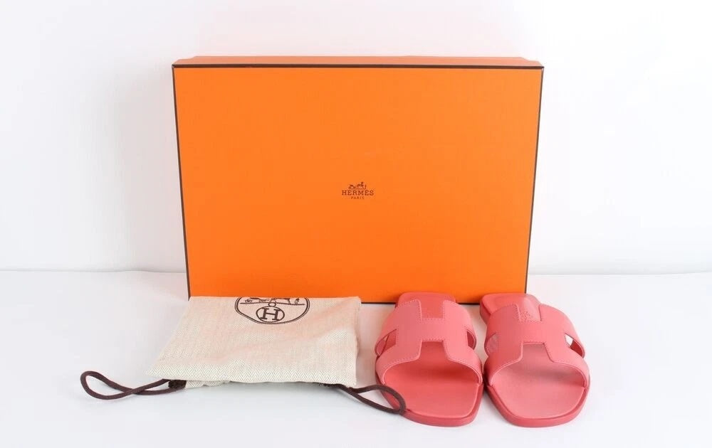 HERMÈS ORAN LEATHER SANDALS