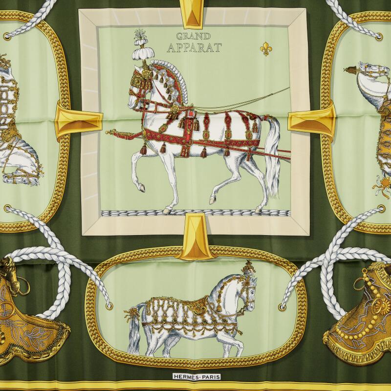 HERMÈS LES CARRÉS DE TOUJOURS “GRAND APPARAT” SILK SCARF